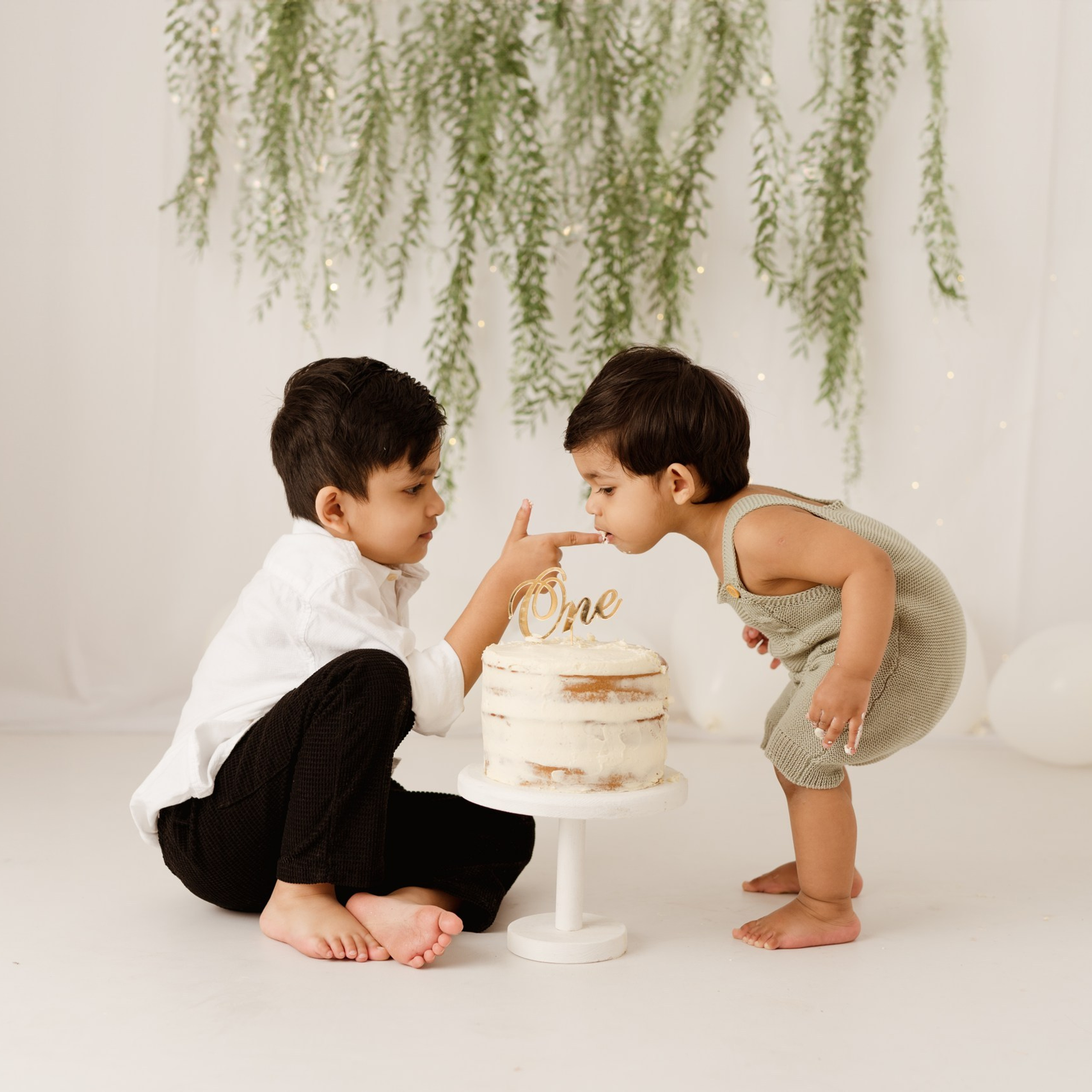 Sesja roczkowa i dziecięca w Łodzi. Fotograf Łódź - sesja ciążowa, noworodkowa, dziecięca. Studio w Łodzi