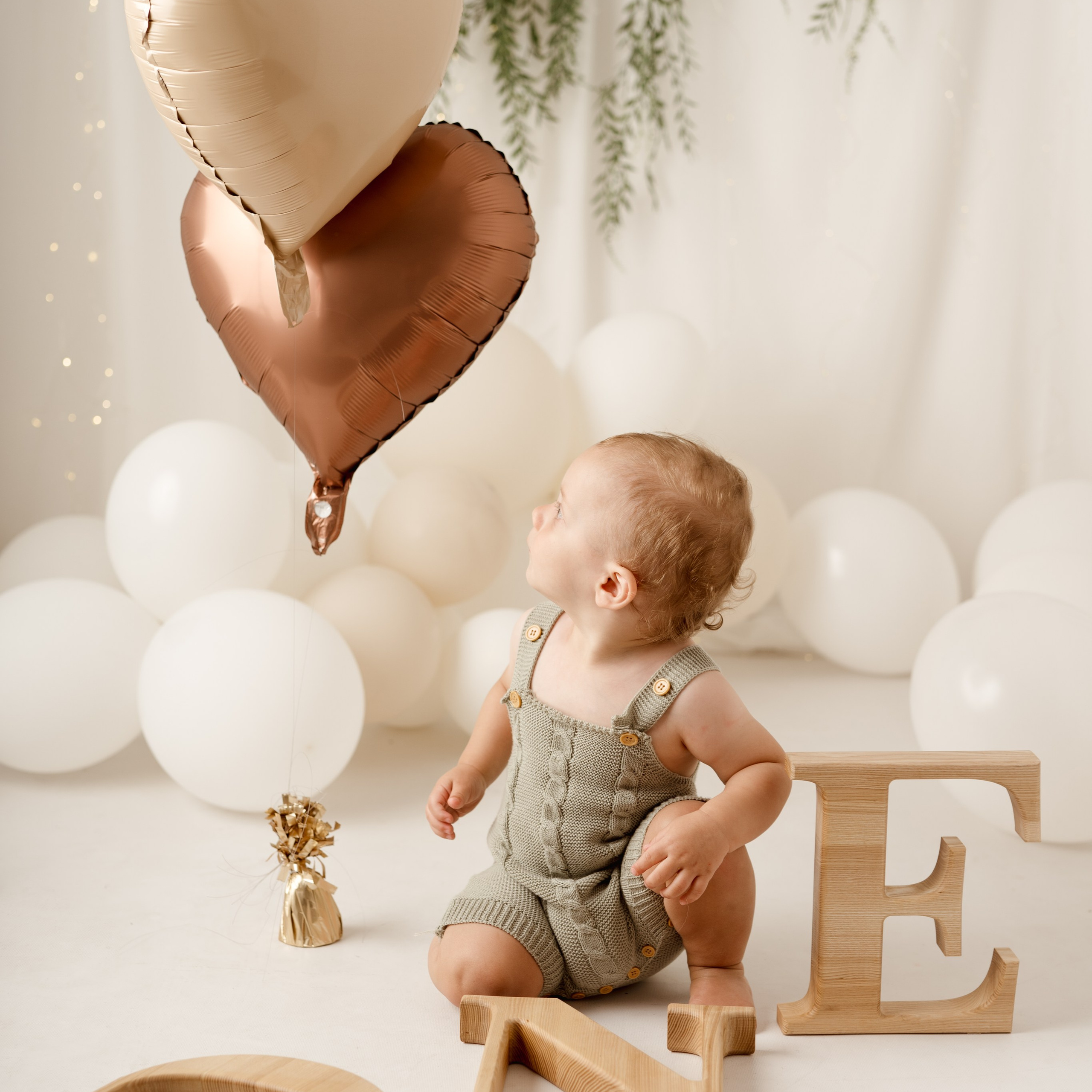 Sesja roczkowa i dziecięca w Łodzi. Fotograf Łódź - sesja ciążowa, noworodkowa, dziecięca. Studio w Łodzi