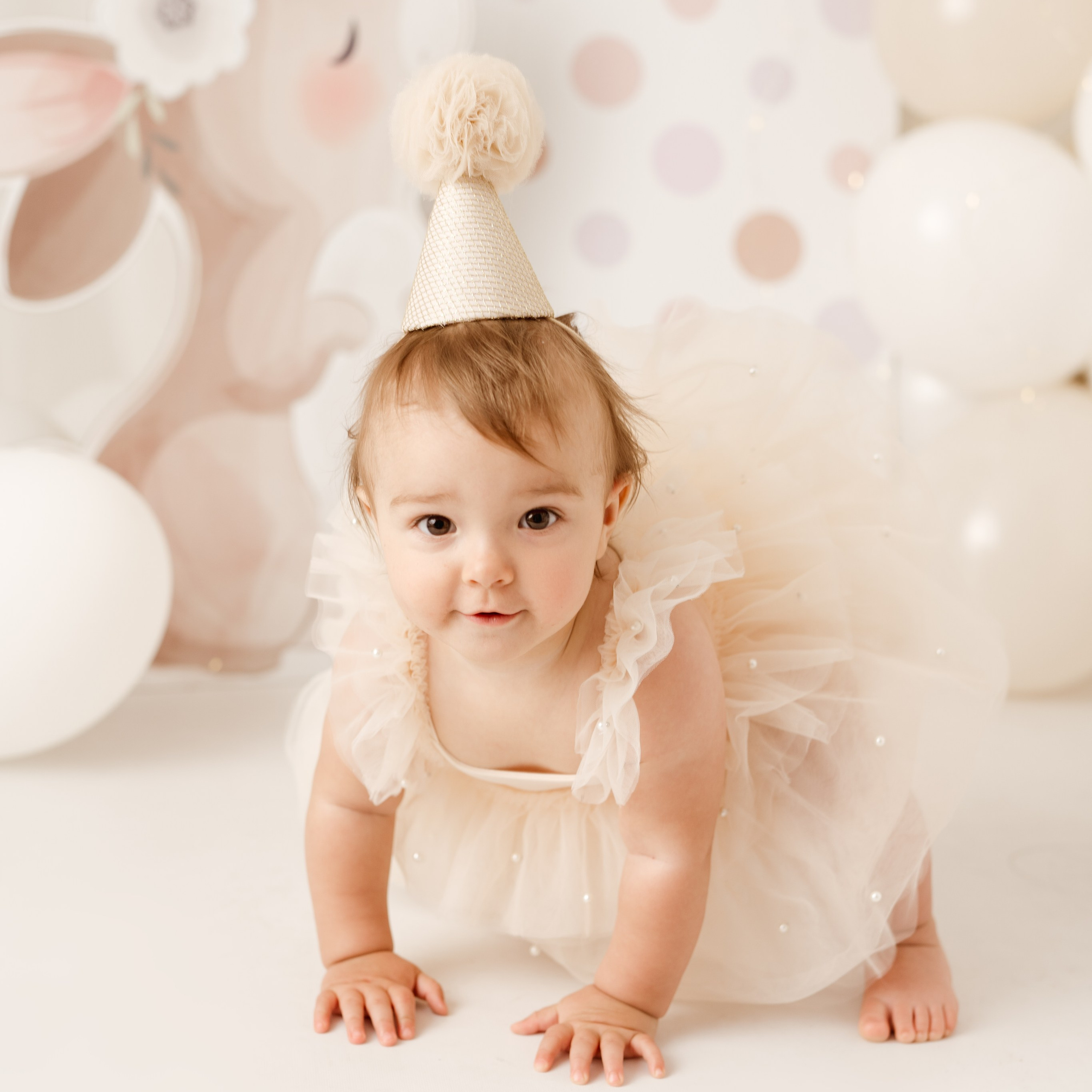 Sesja roczkowa i dziecięca w Łodzi. Fotograf Łódź - sesja ciążowa, noworodkowa, dziecięca. Studio w Łodzi