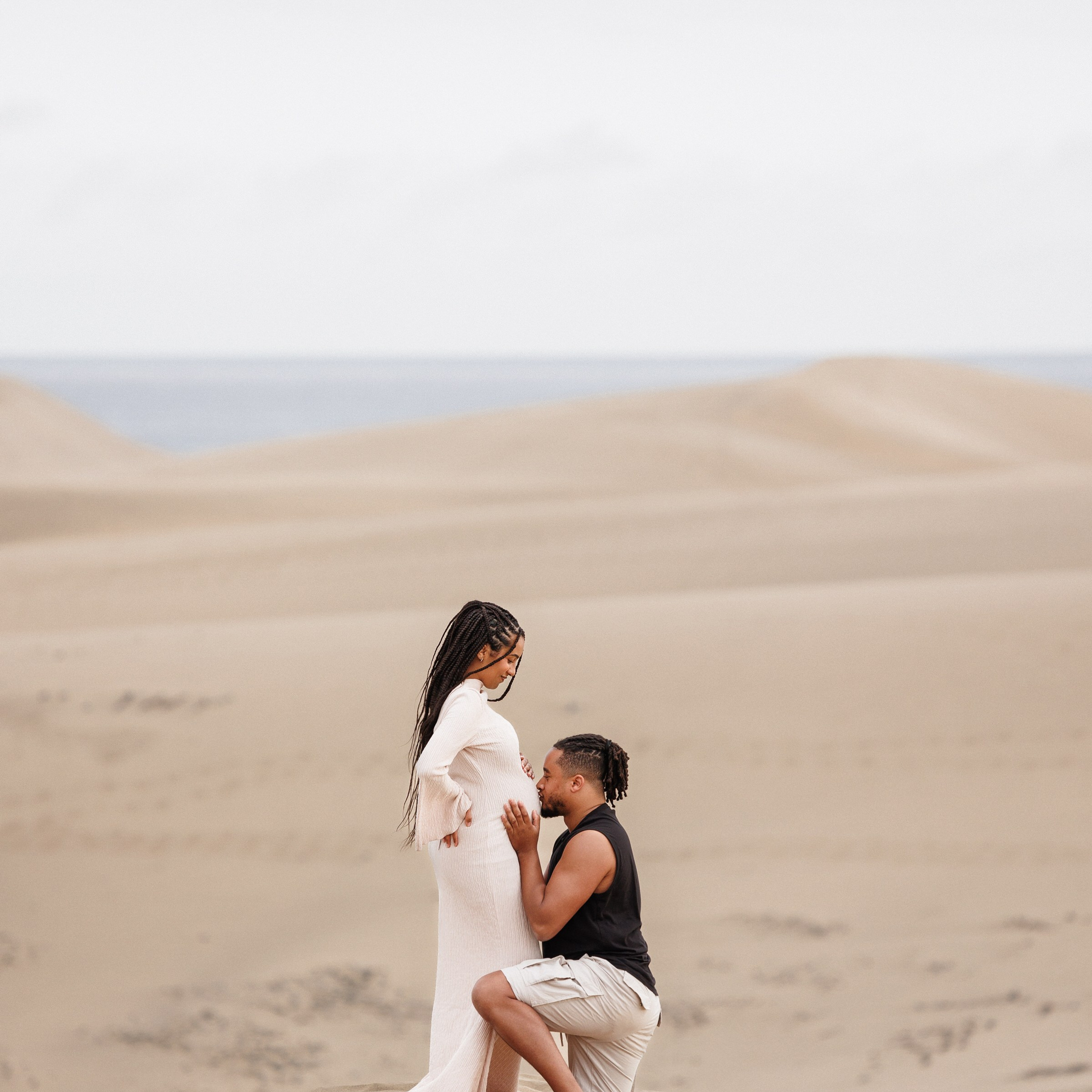 Maternity and Pregnancy Photography Desert Maspalomas