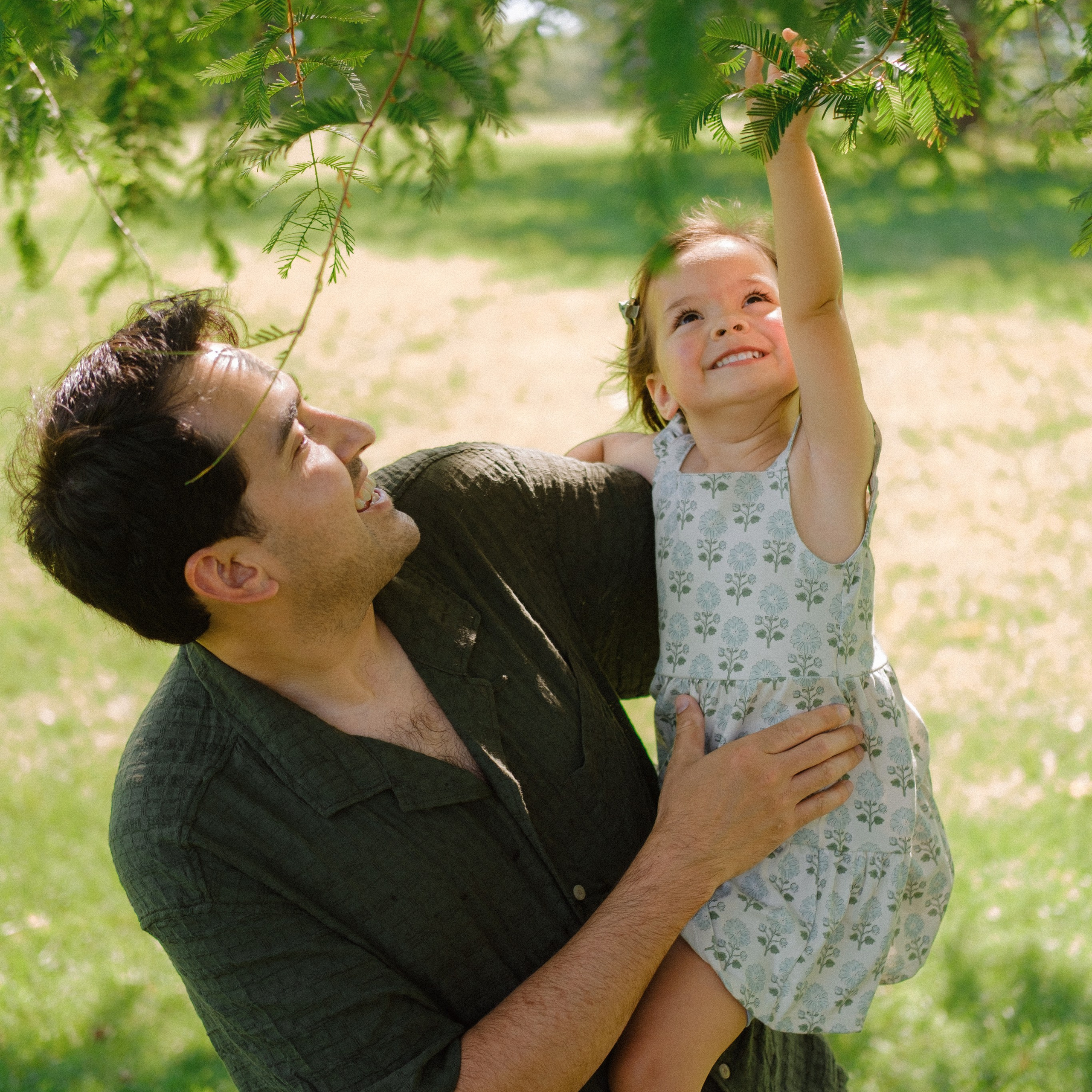 The Beauty of an Intimate Motherhood Photo Session in Richmond, VA. Family Photographer Anna Dobrovolskaia | Richmond, VA