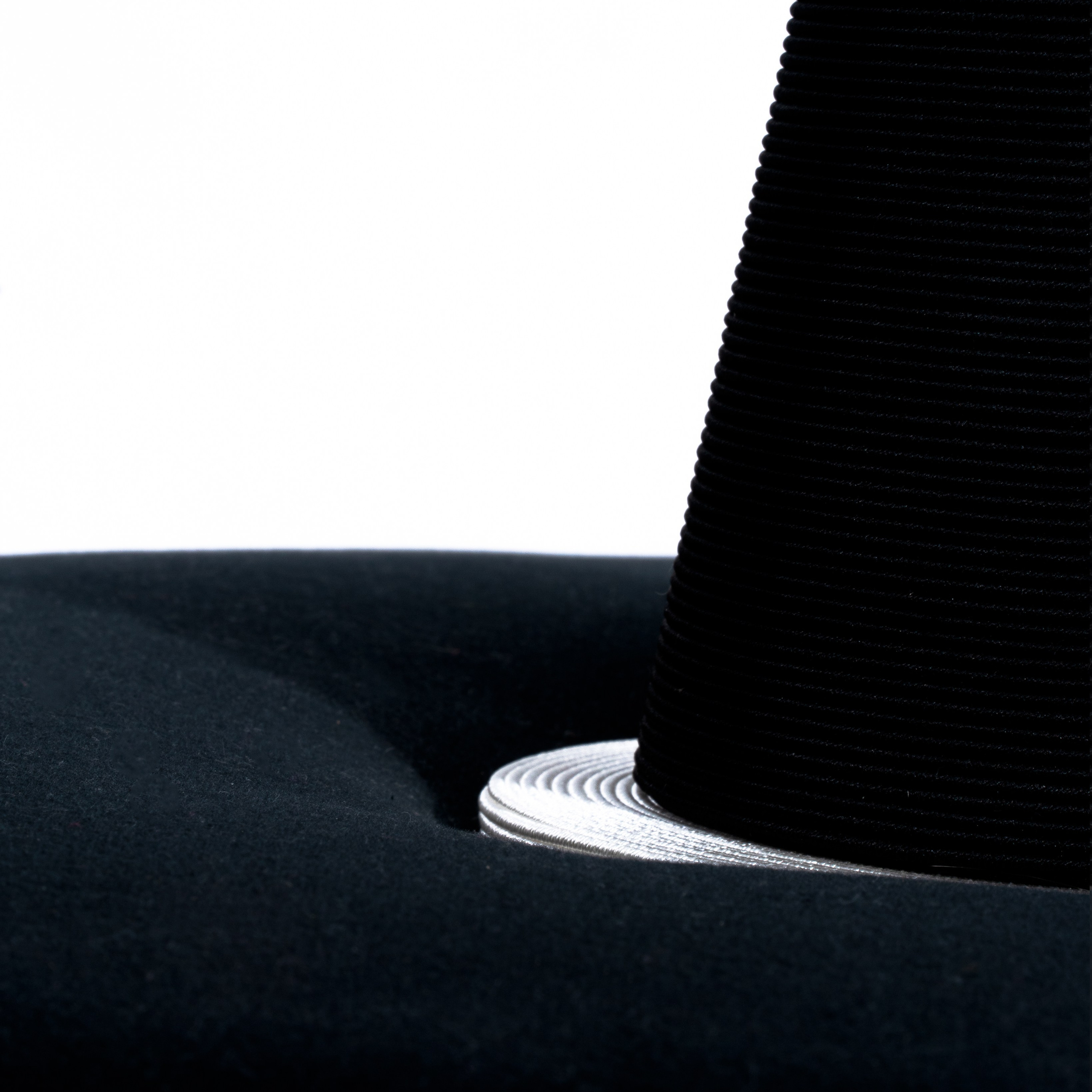 ARISTOCRAZY. Aura Studio / co-design space