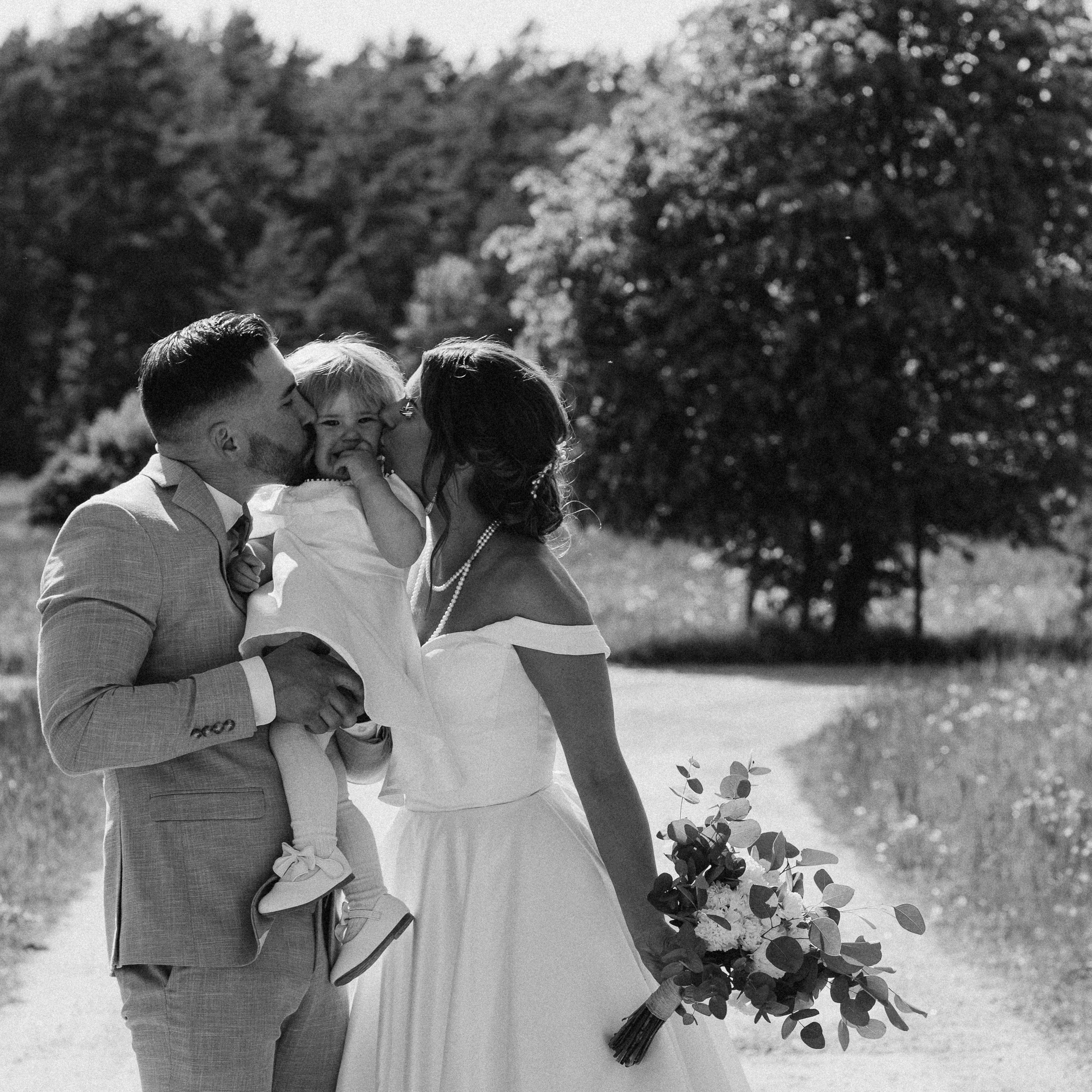 Reviews. Wedding and portrait photographer in Helsinki Vickan O