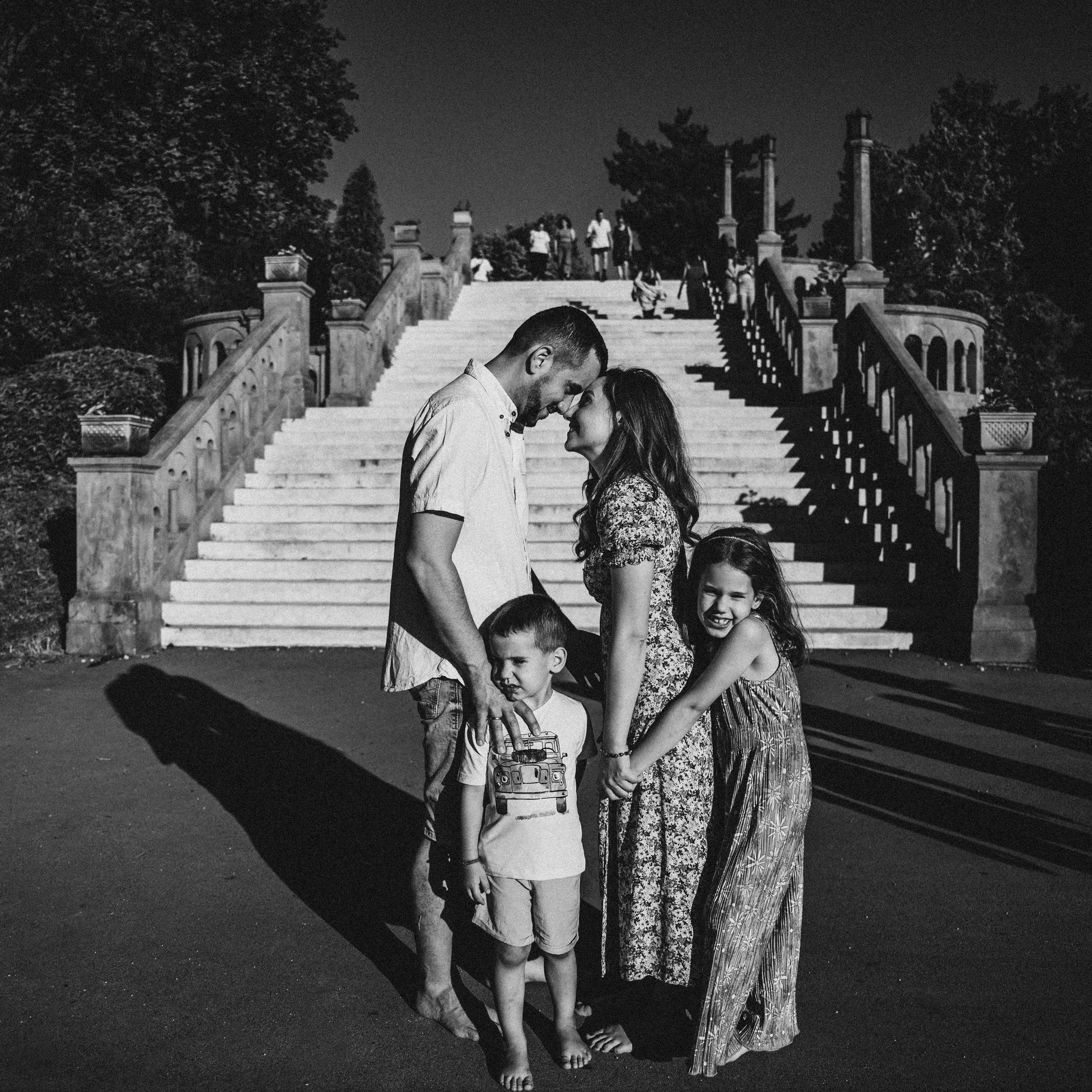 Porodicno fotografisanje. Deciji i porodicni fotograf u Beogradu Oksana Skendzic