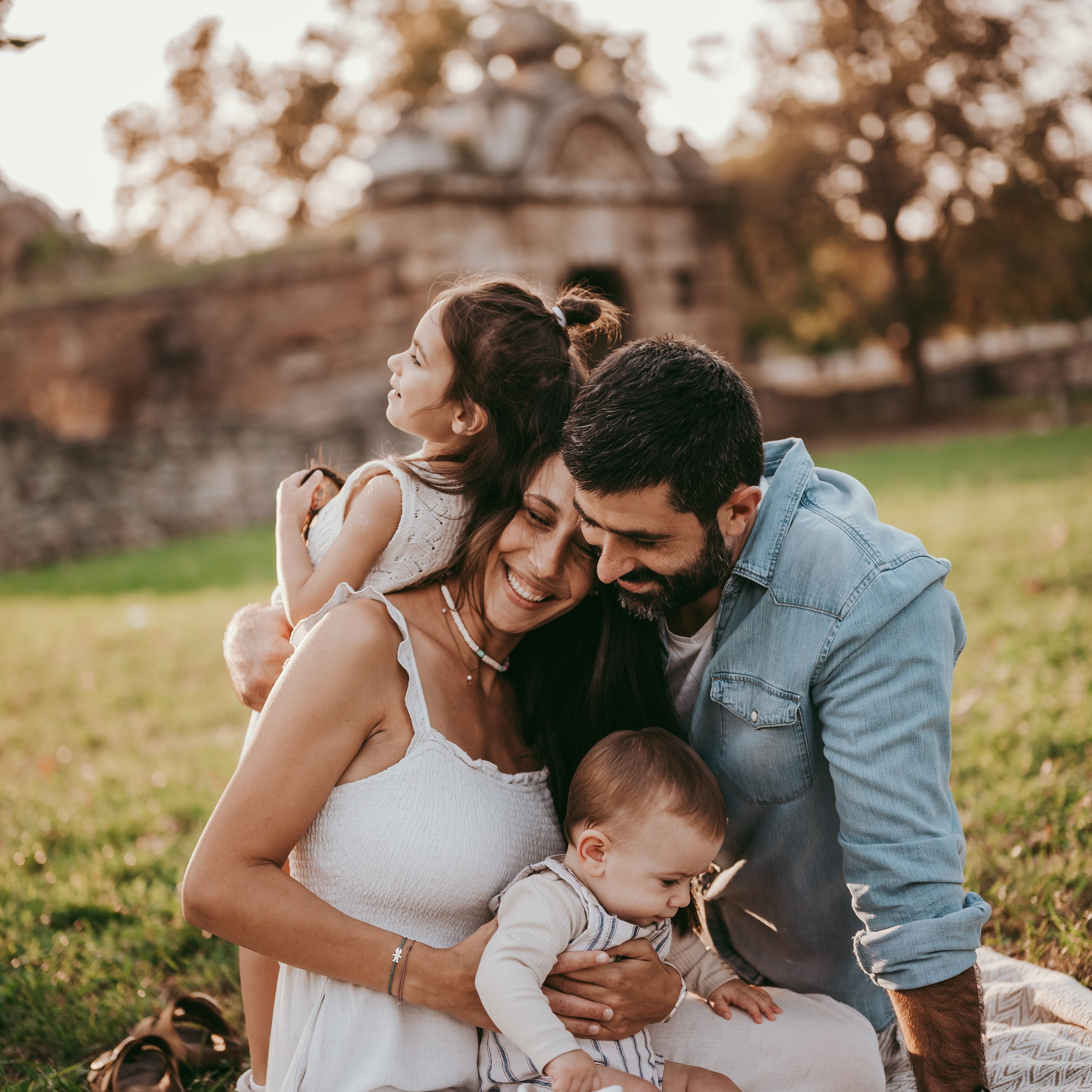 Porodicno fotografisanje. Deciji i porodicni fotograf u Beogradu Oksana Skendzic