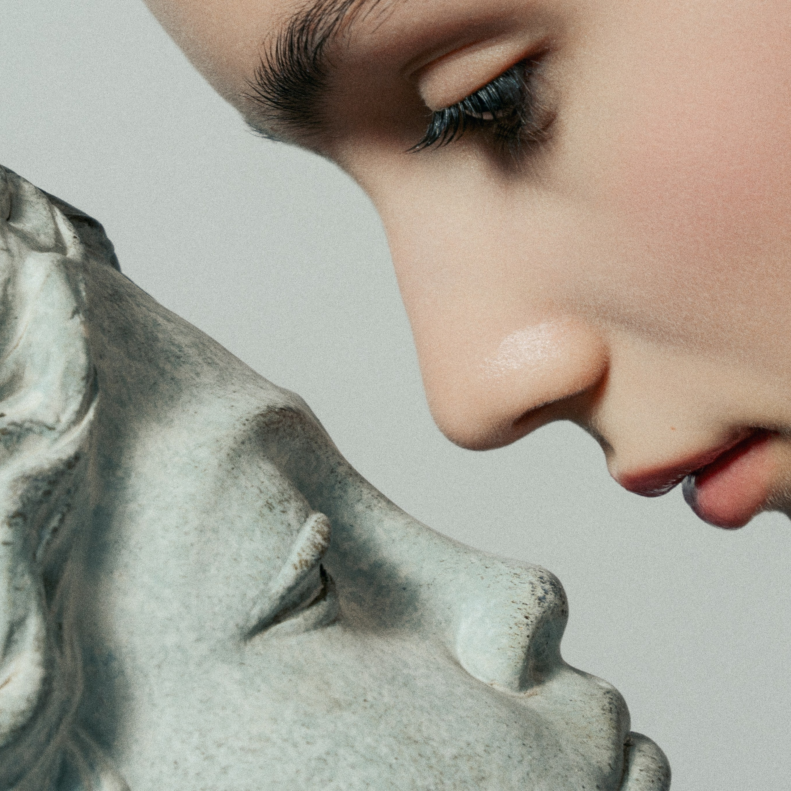 «Gesso»: beauty photoshoot for Anna