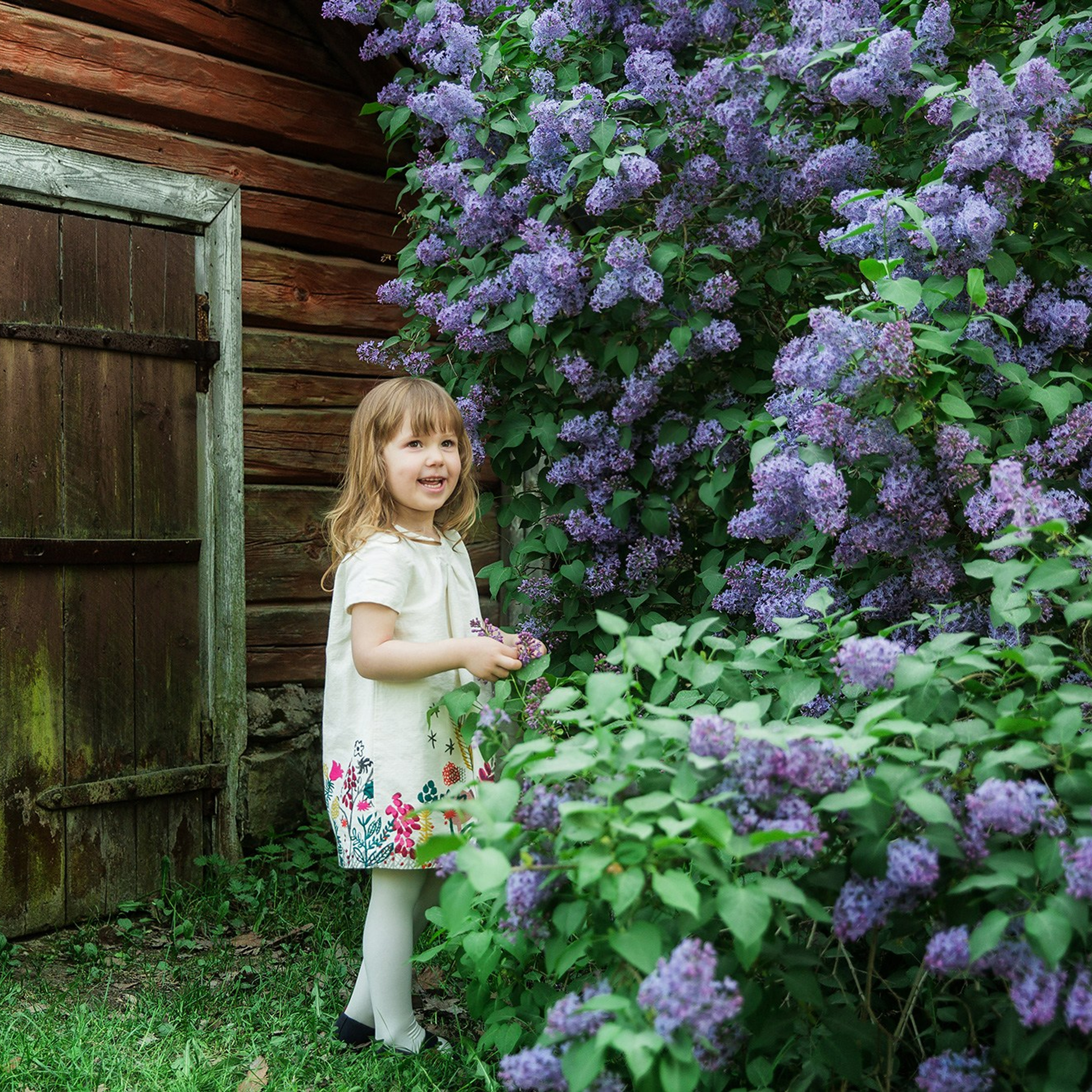 Destination fine art wedding photographer Europe