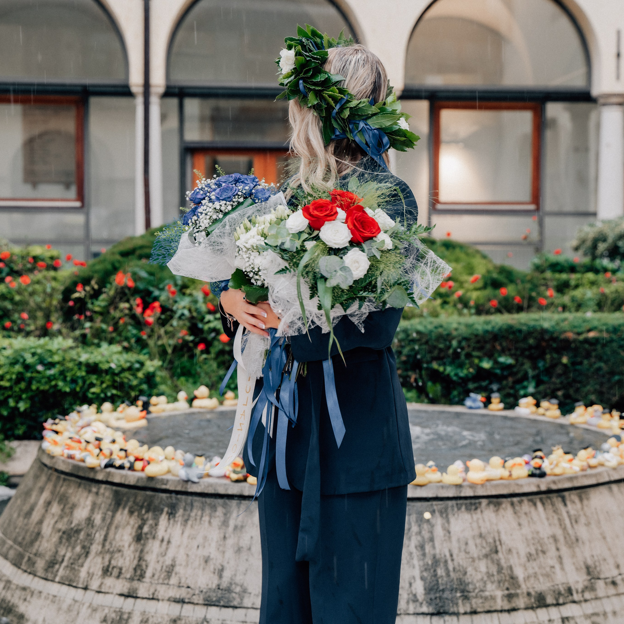 Auguri Dottoressa Bichis!. Luximagepro.com