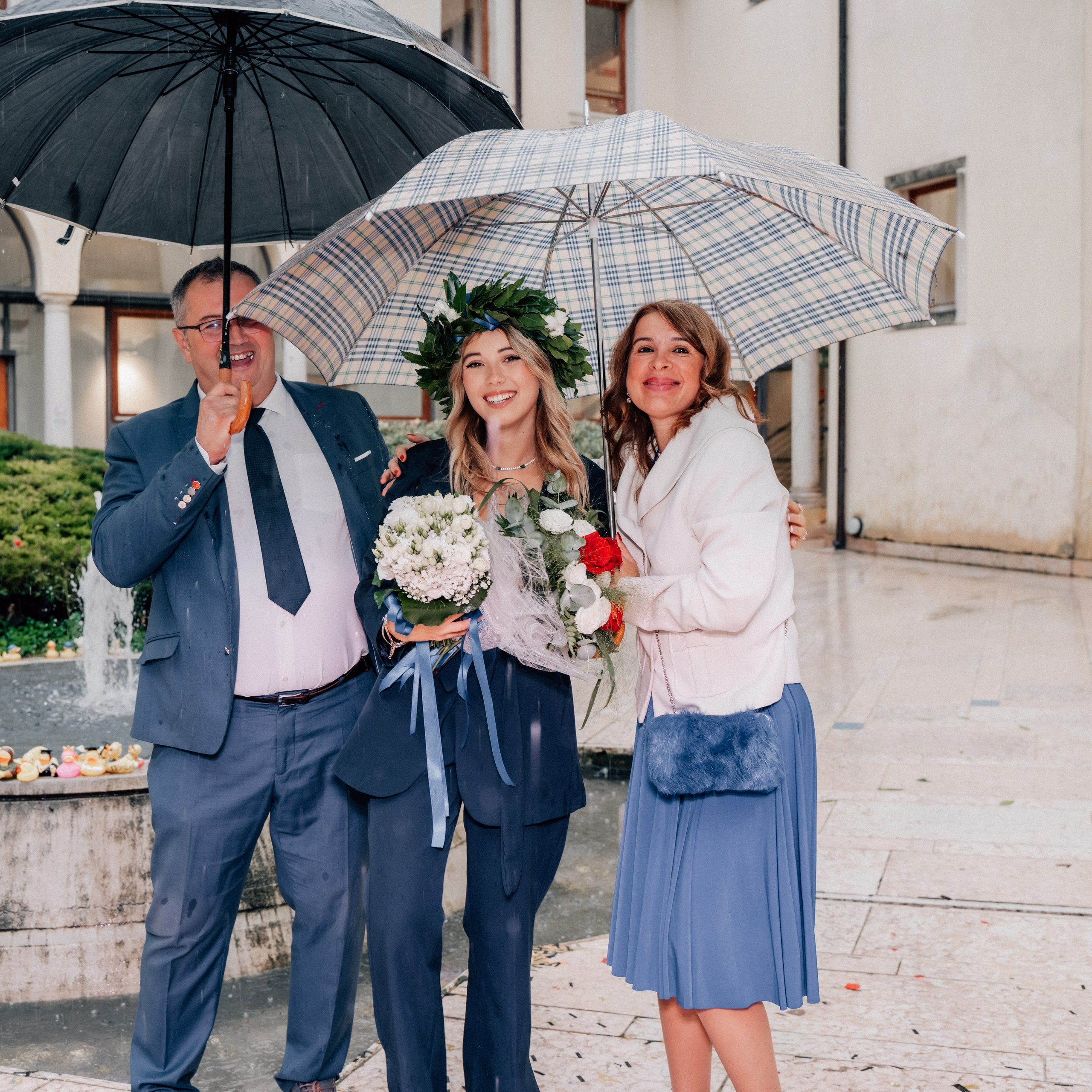 Auguri Dottoressa Bichis!. Luximagepro.com