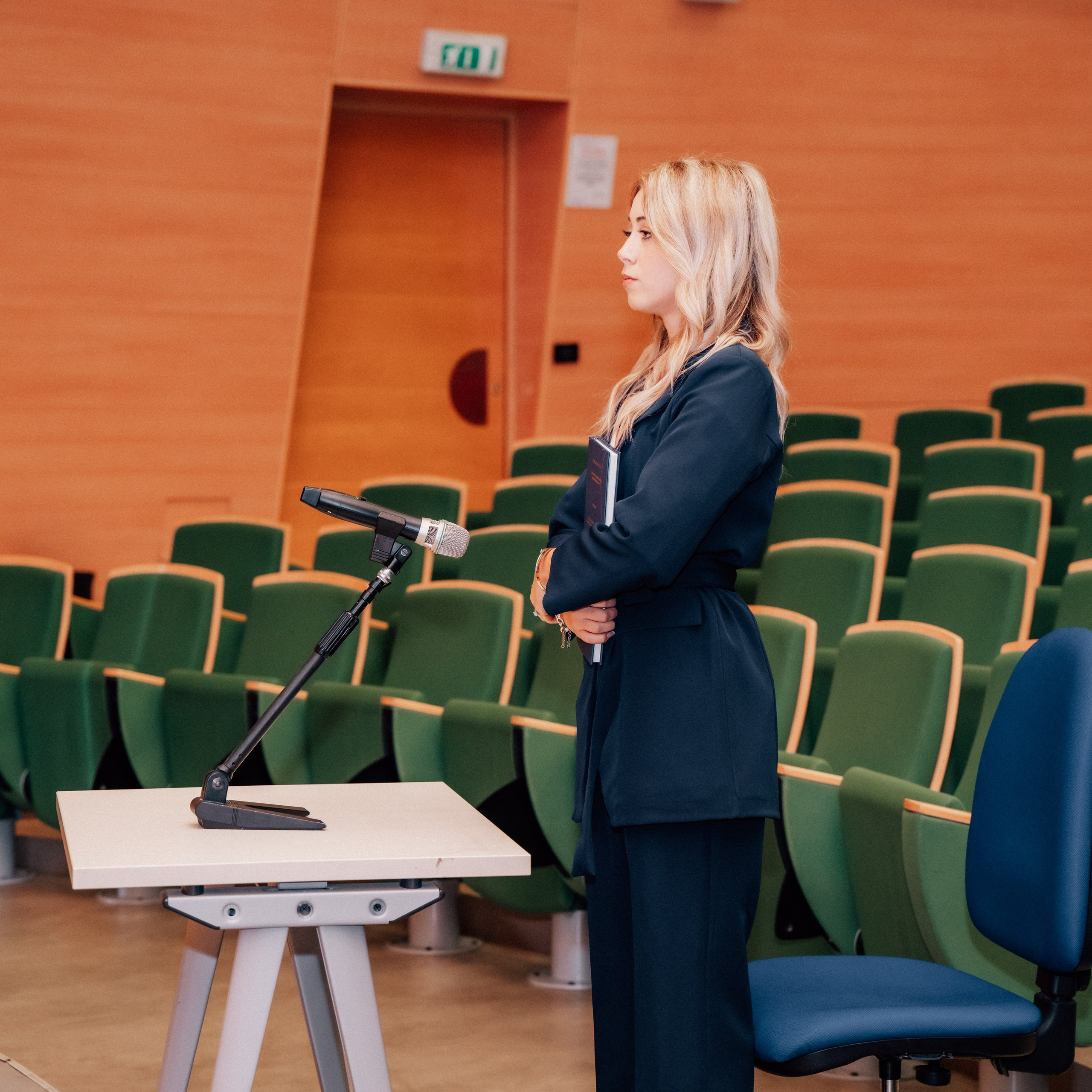 Auguri Dottoressa Bichis!. Luximagepro.com