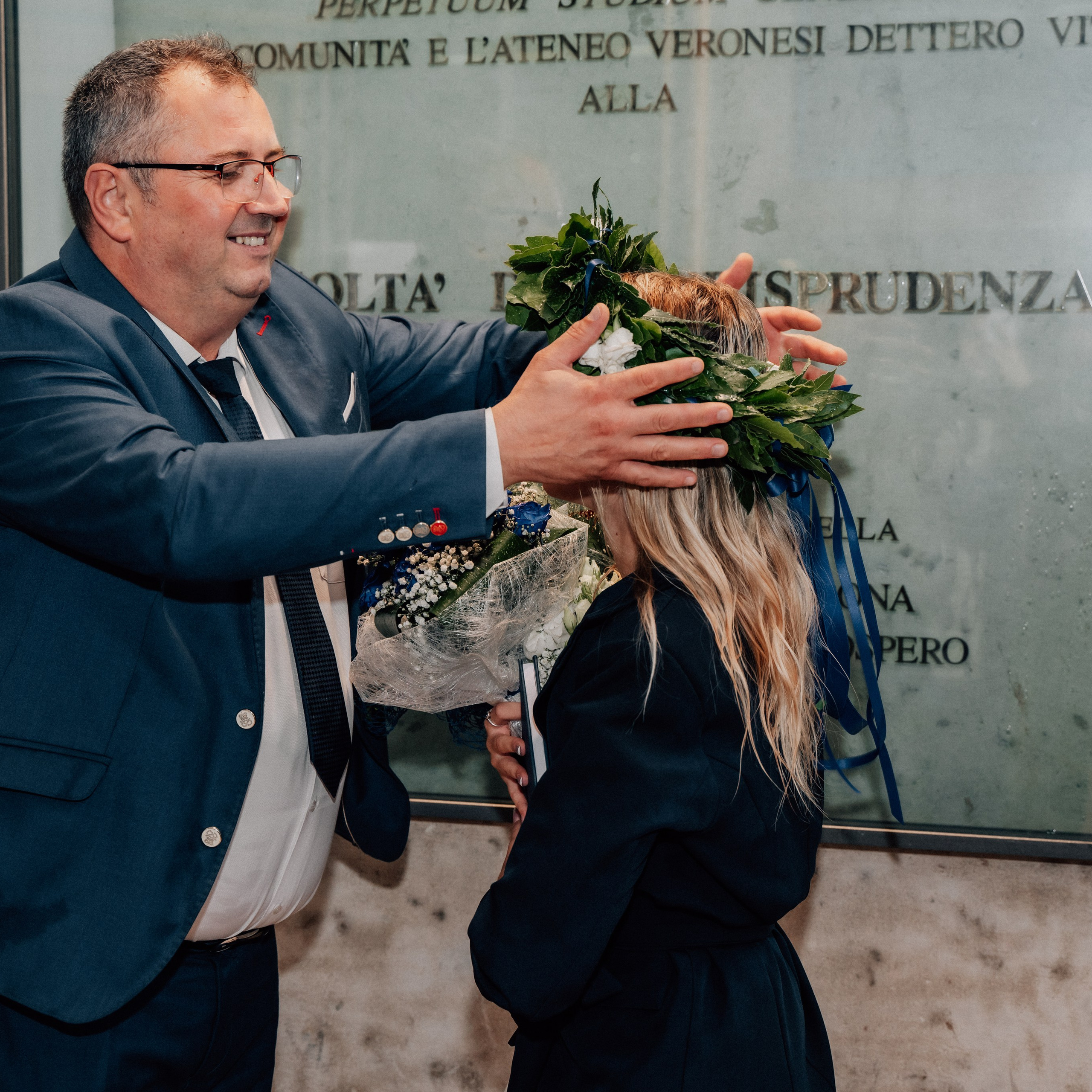 Auguri Dottoressa Bichis!. Luximagepro.com