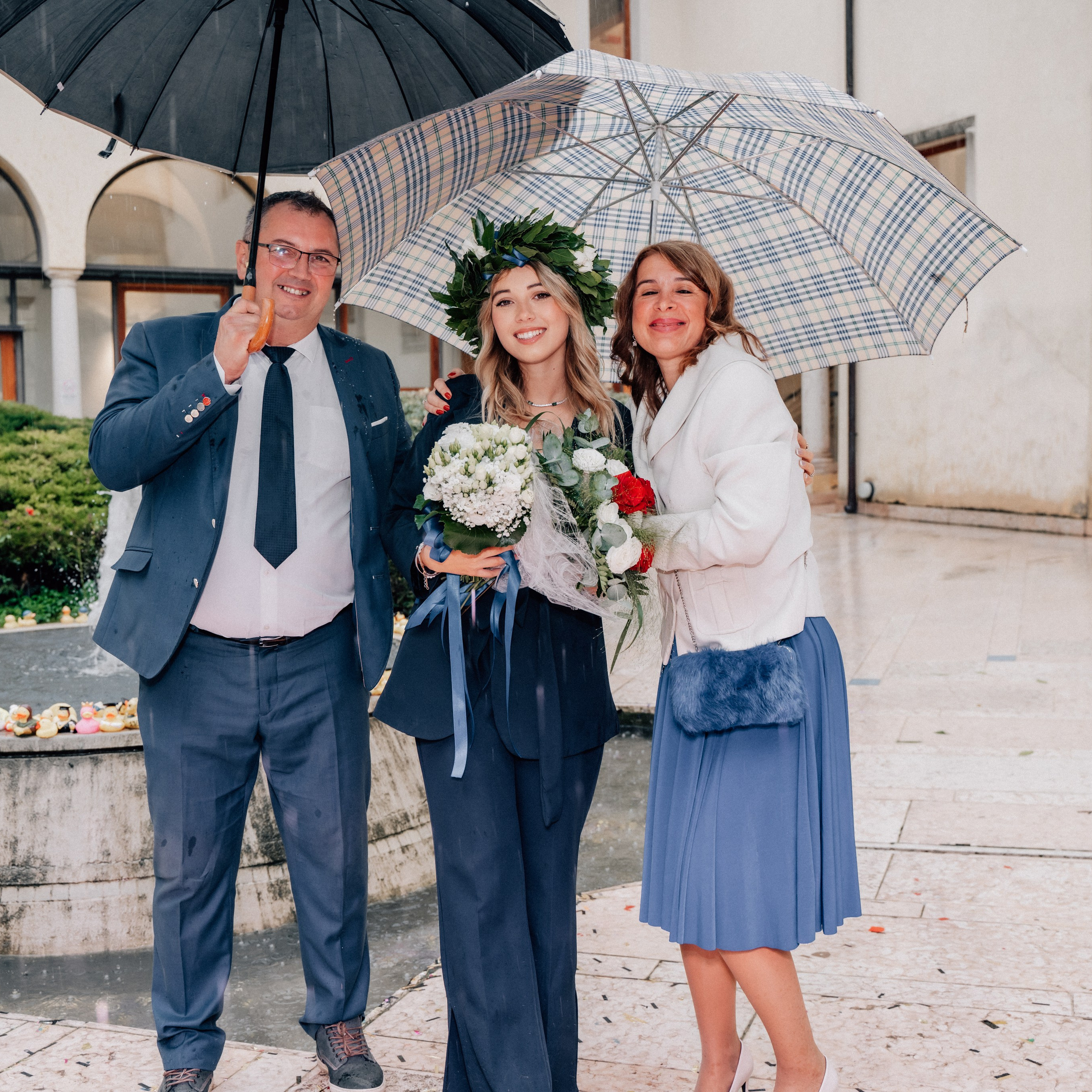 Auguri Dottoressa Bichis!. Luximagepro.com