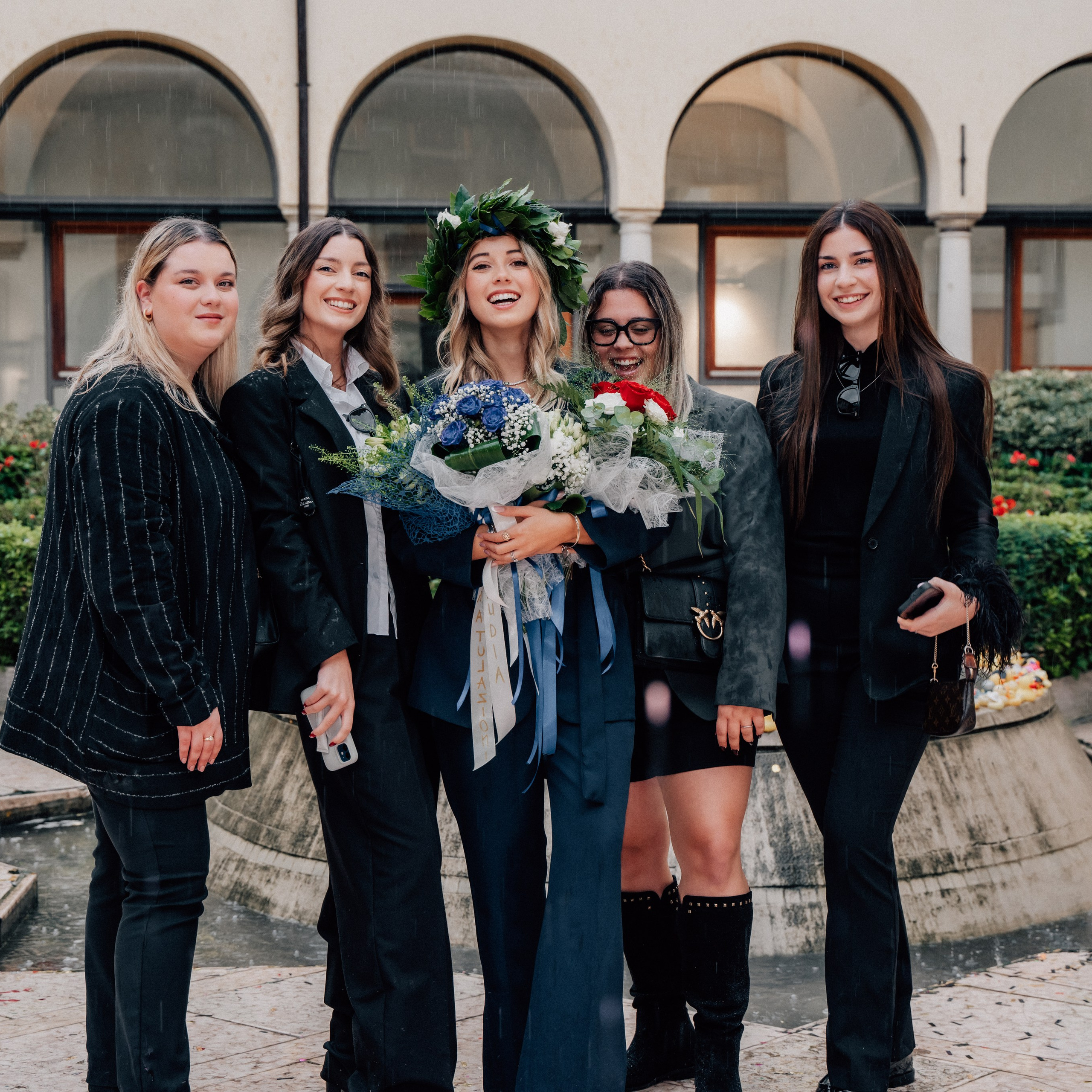 Auguri Dottoressa Bichis!. Luximagepro.com