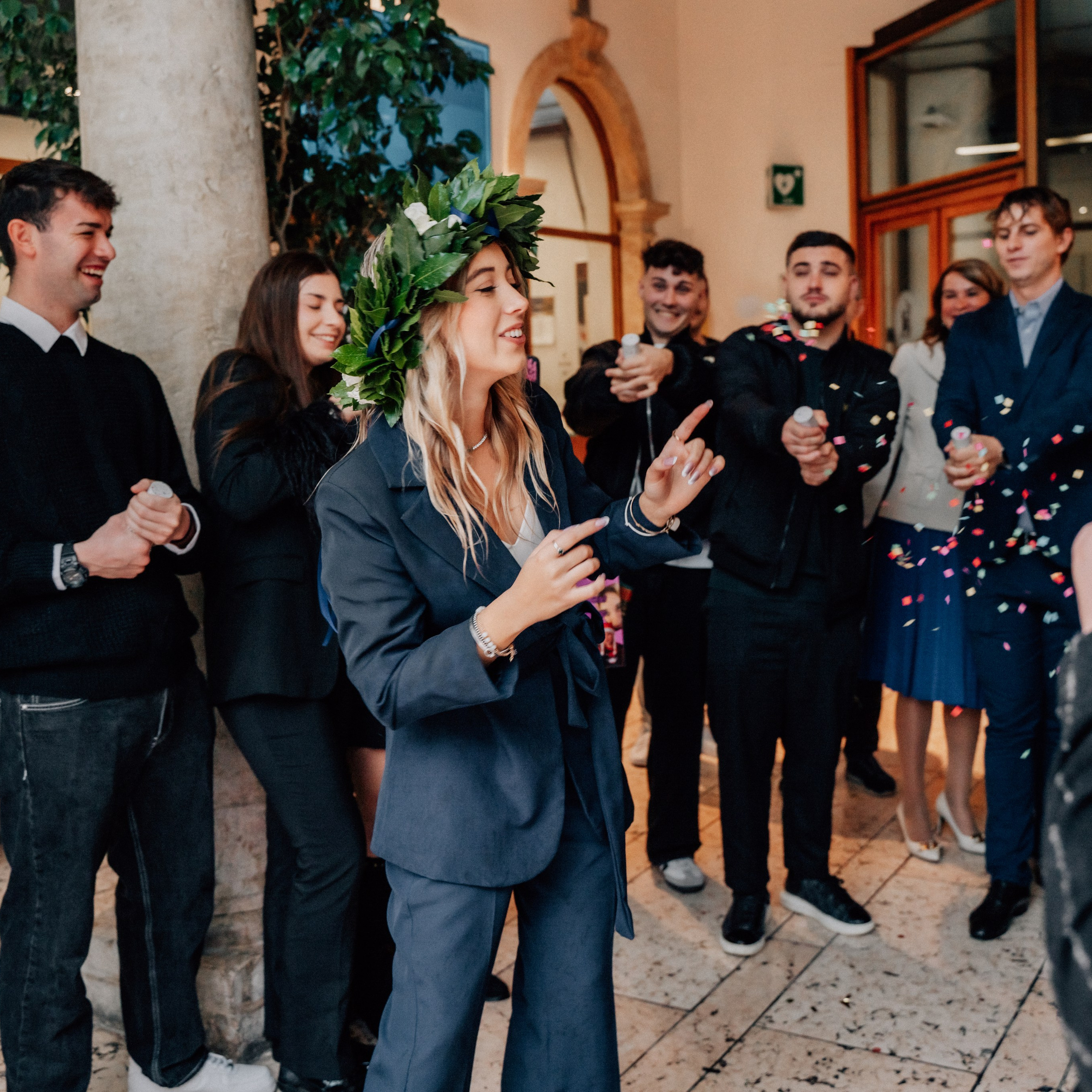 Auguri Dottoressa Bichis!. Luximagepro.com