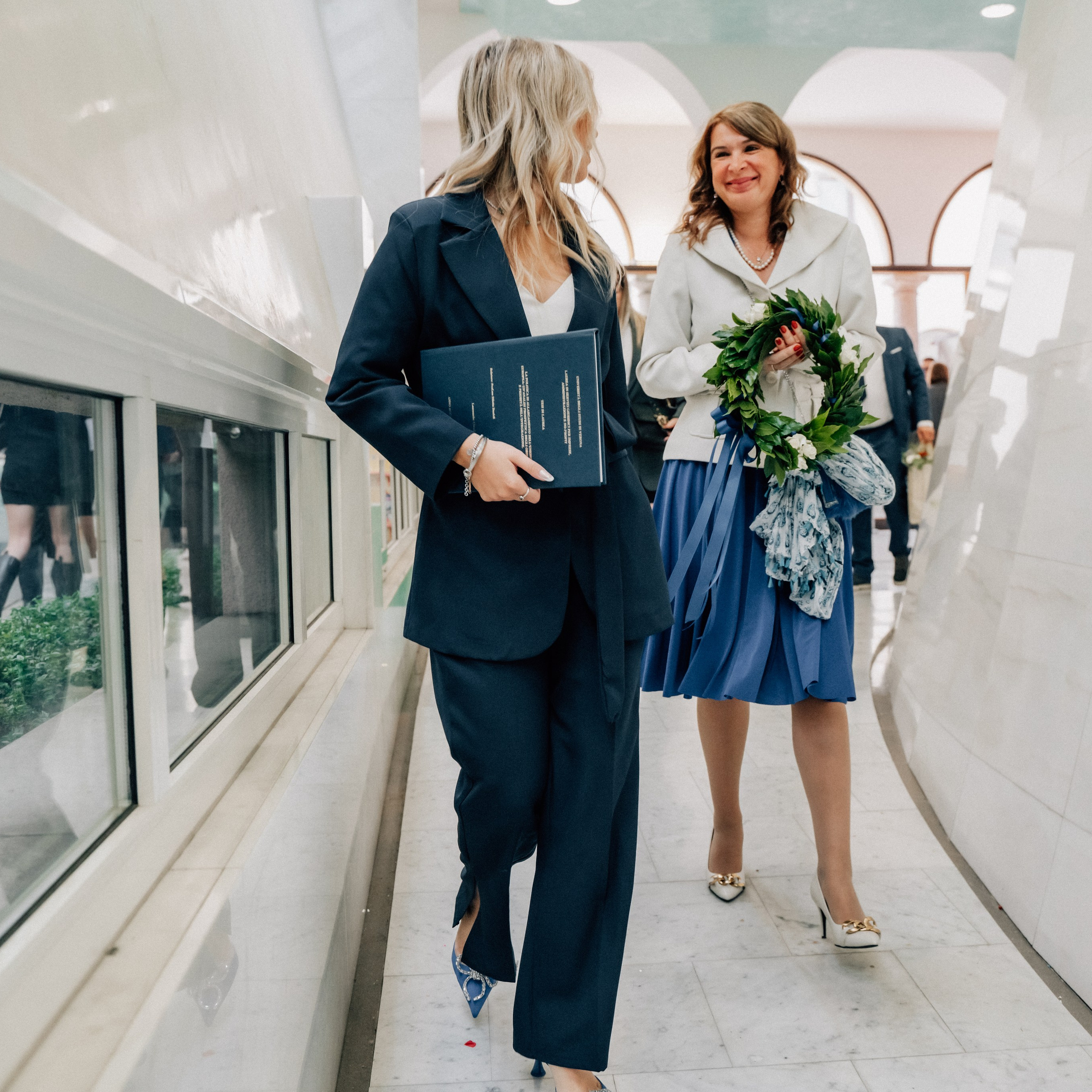 Auguri Dottoressa Bichis!. Luximagepro.com