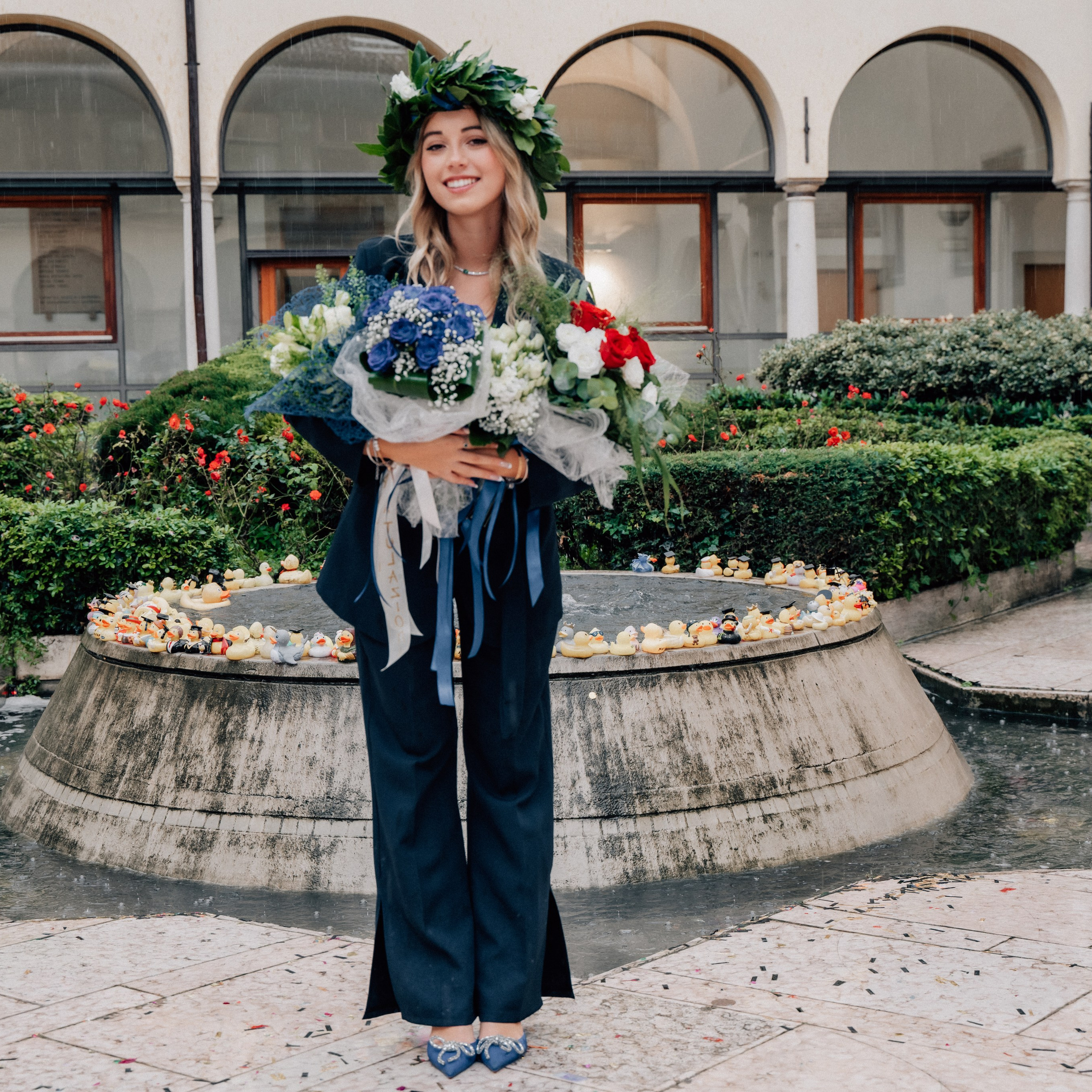 Auguri Dottoressa Bichis!. Luximagepro.com