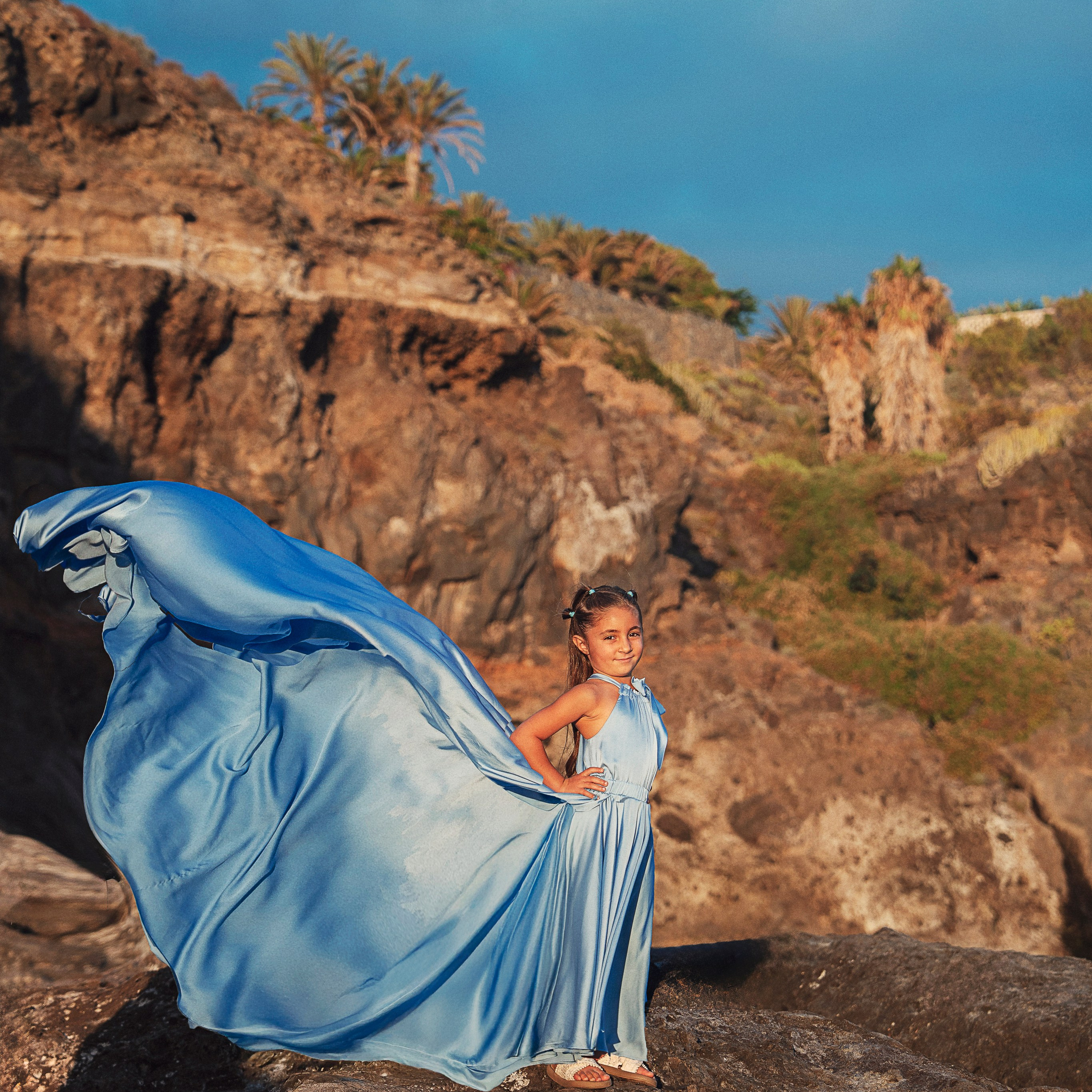 Vestido azul claro niña 20€