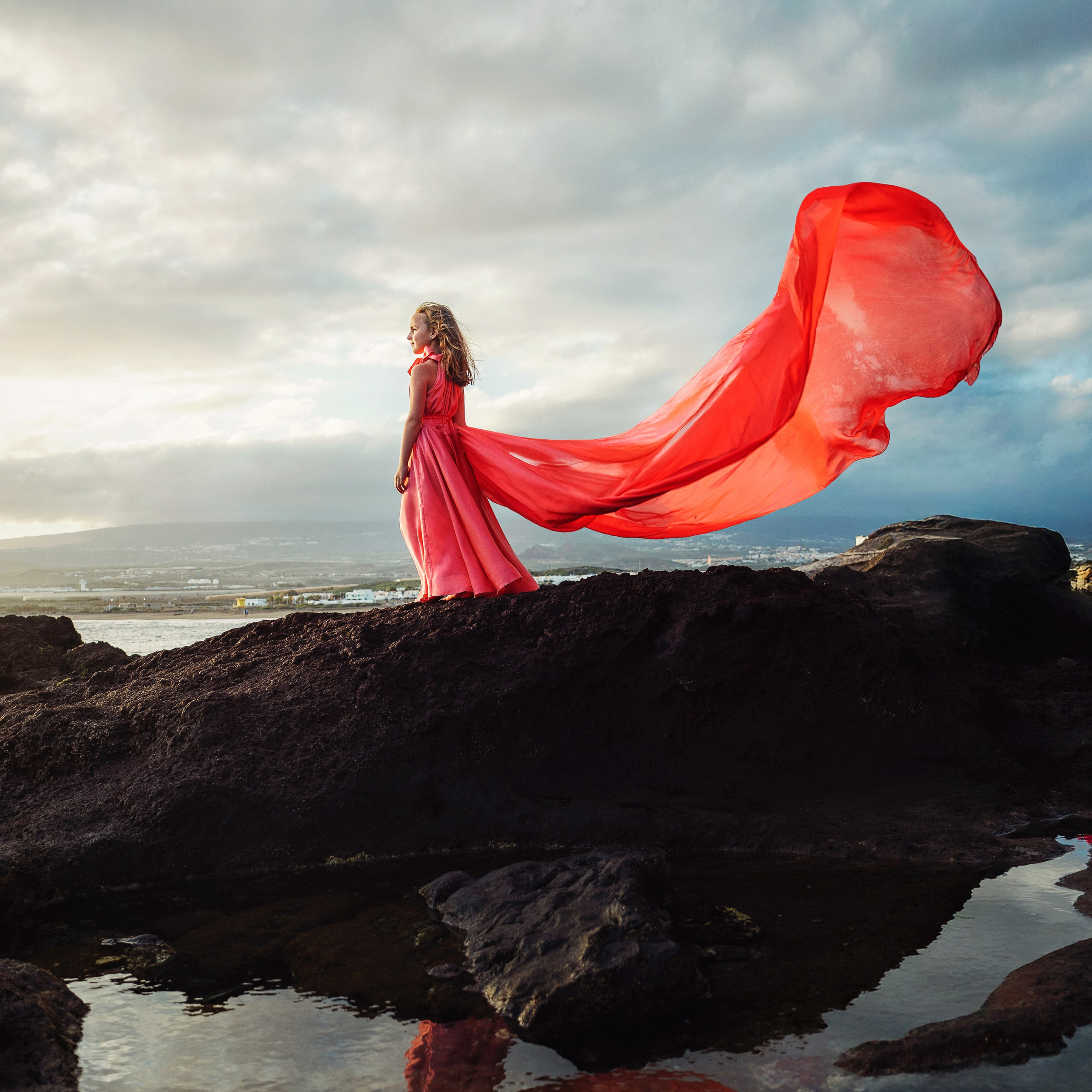 Vestido niña coral 20€