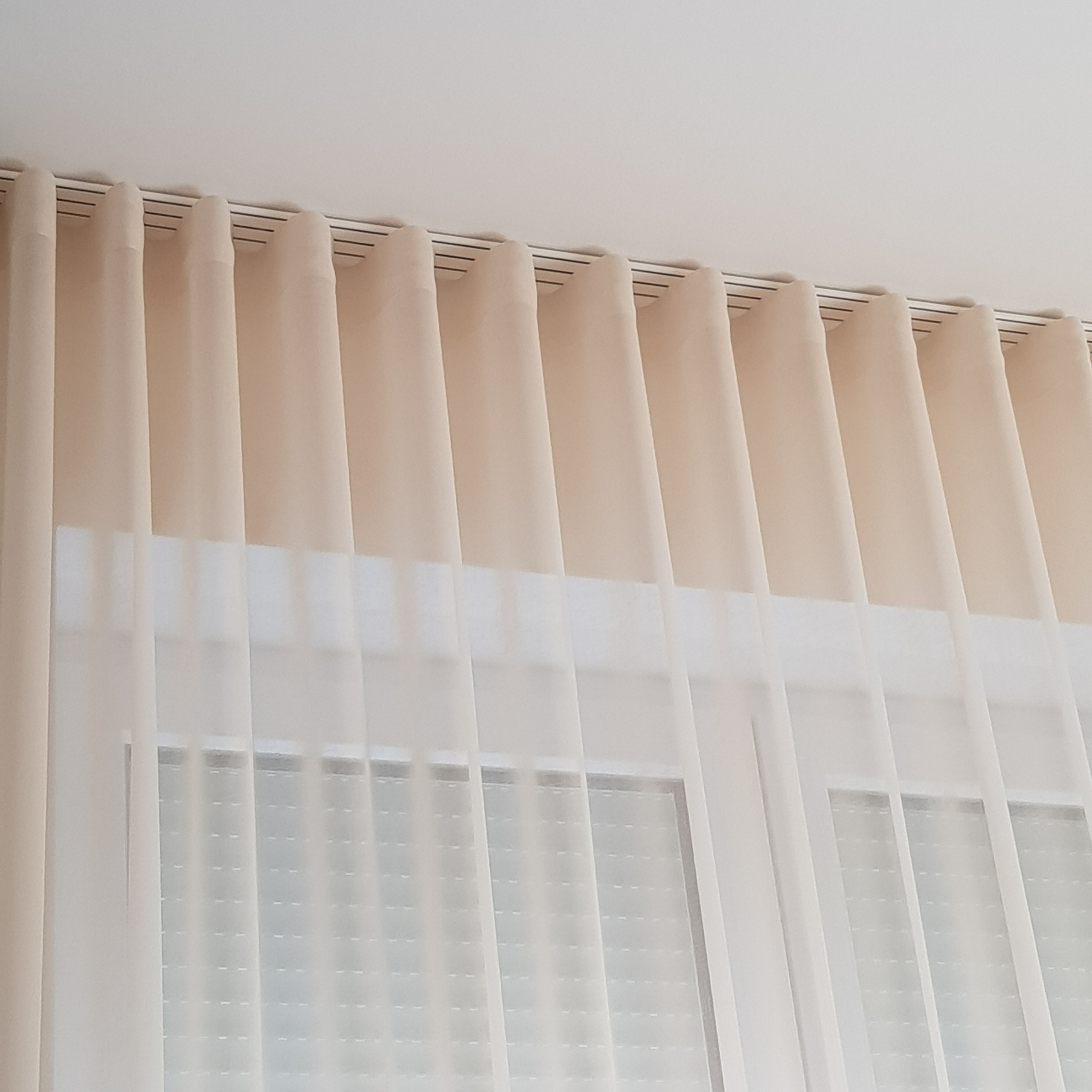 Шторы на волне / Wellenband-Gardinen