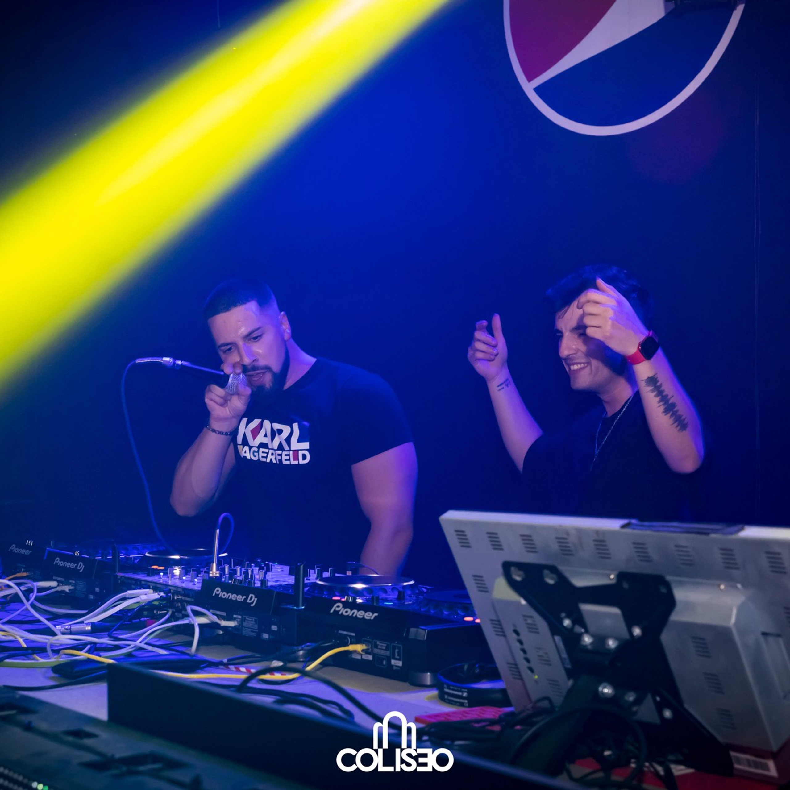 Discoteca Coliseo - Pontedeume. RabelByCris Fotógrafa en Coruña de Eventos, sesiones, mascotas