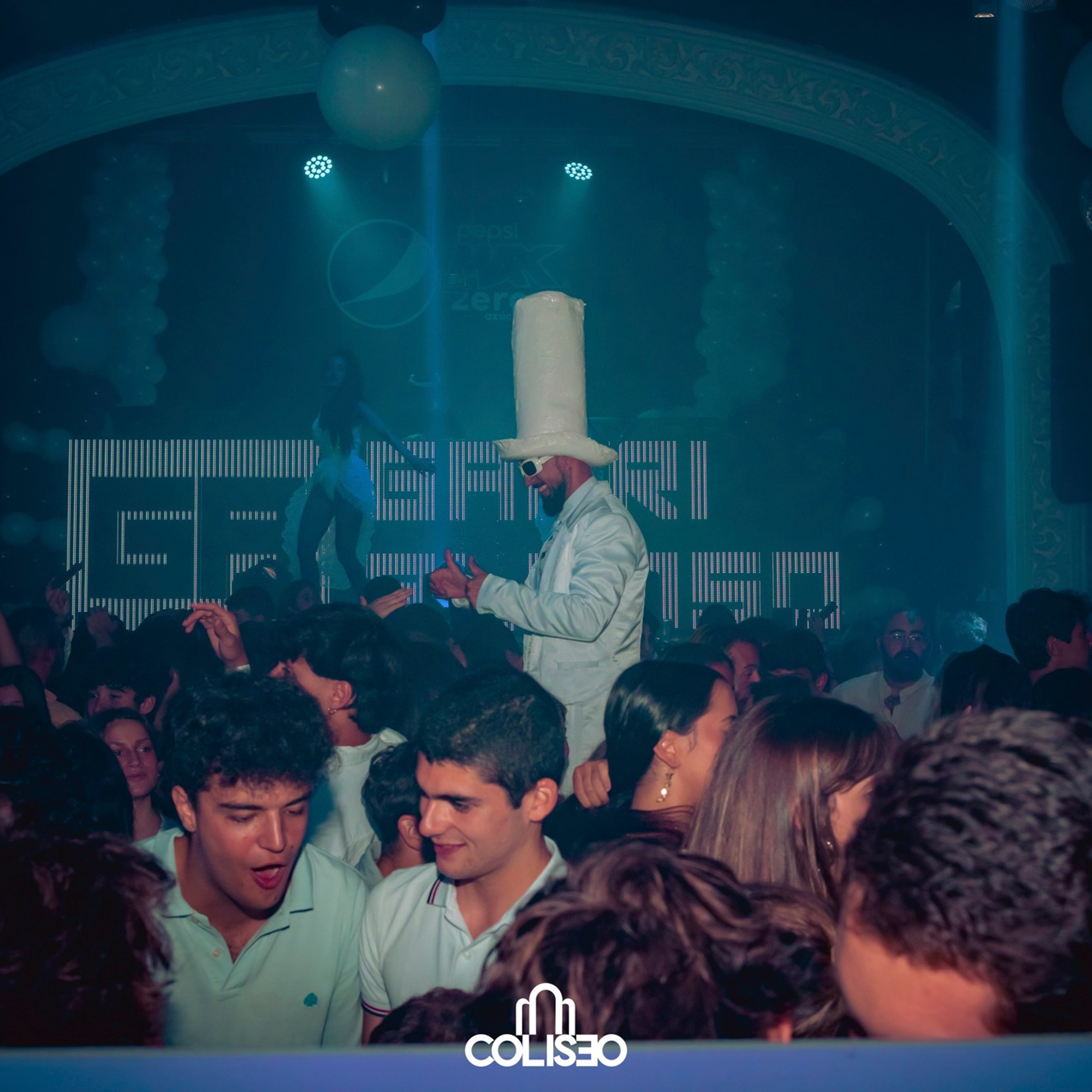 Discoteca Coliseo - Pontedeume. RabelByCris Fotógrafa en Coruña de Eventos, sesiones, mascotas