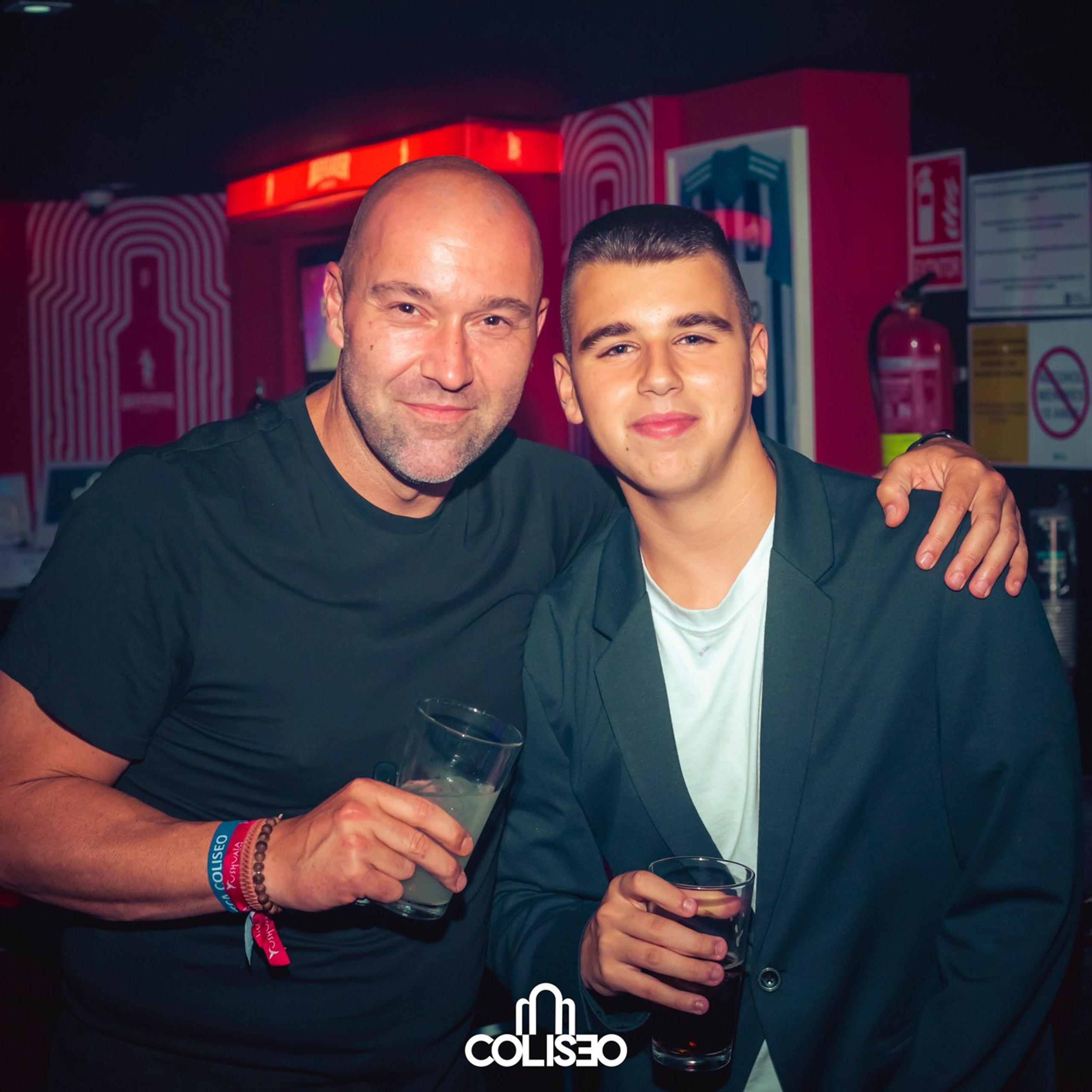 Discoteca Coliseo - Pontedeume. RabelByCris Fotógrafa en Coruña de Eventos, sesiones, mascotas