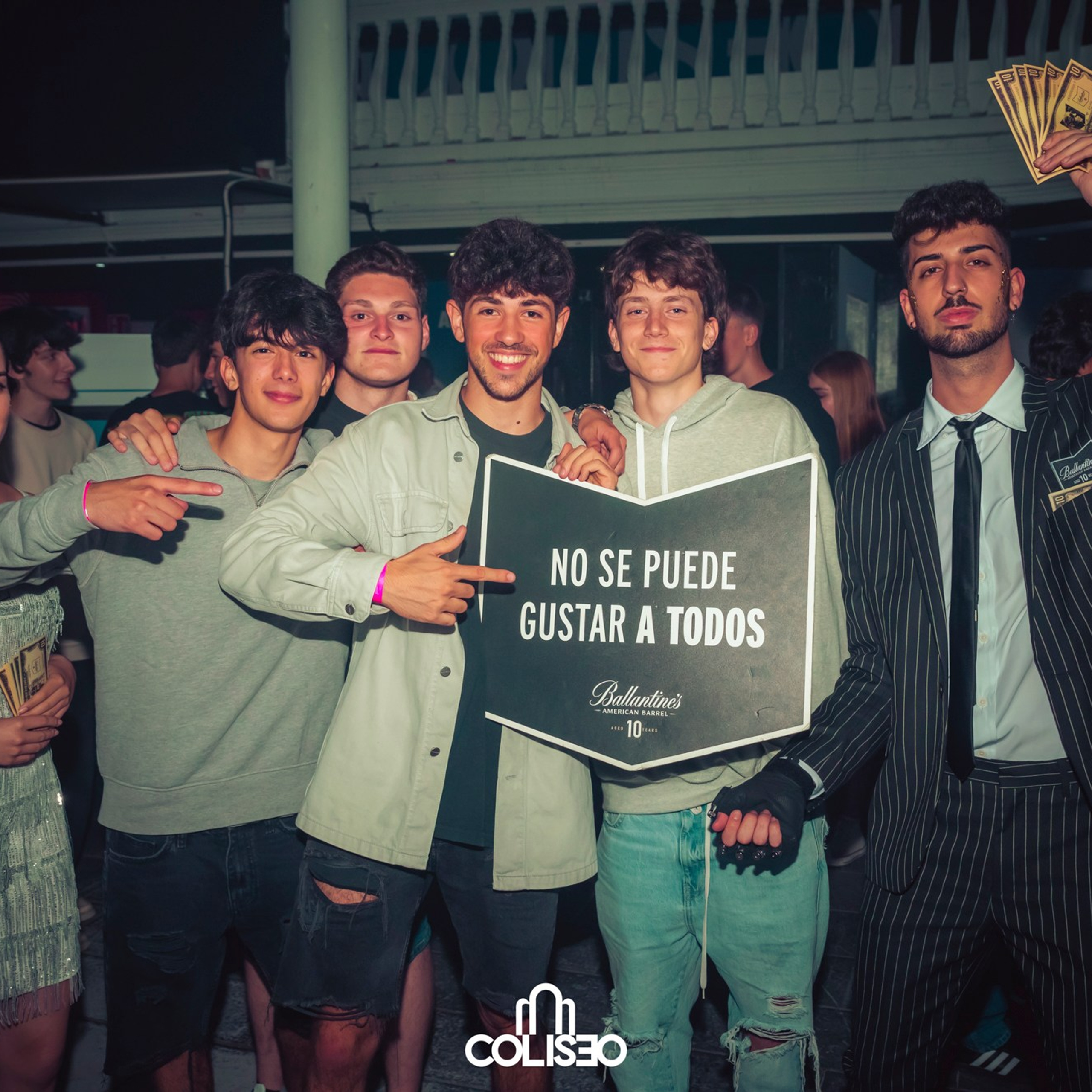 Discoteca Coliseo - Pontedeume. RabelByCris Fotógrafa en Coruña de Eventos, sesiones, mascotas