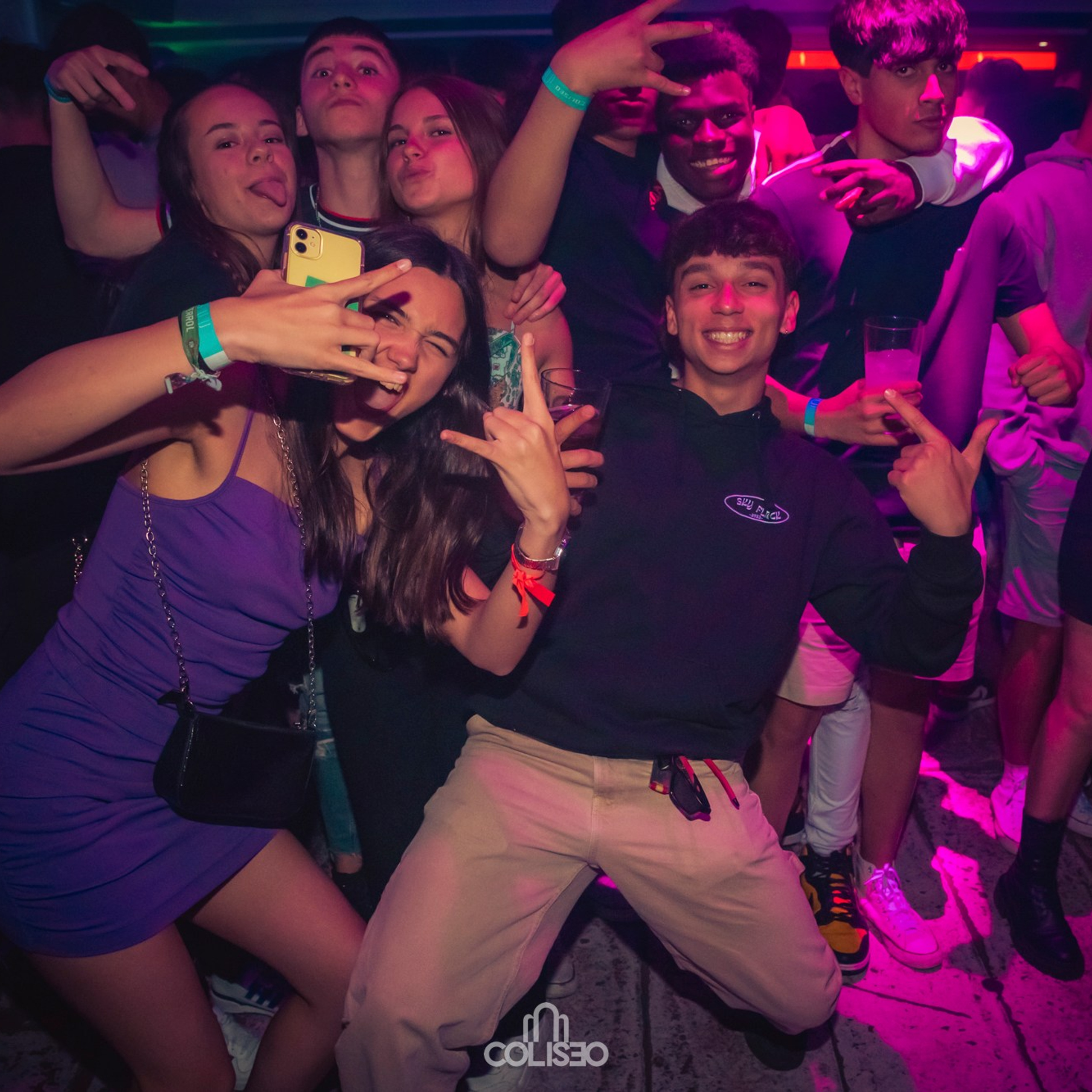 Discoteca Coliseo - Pontedeume. RabelByCris Fotógrafa en Coruña de Eventos, sesiones, mascotas