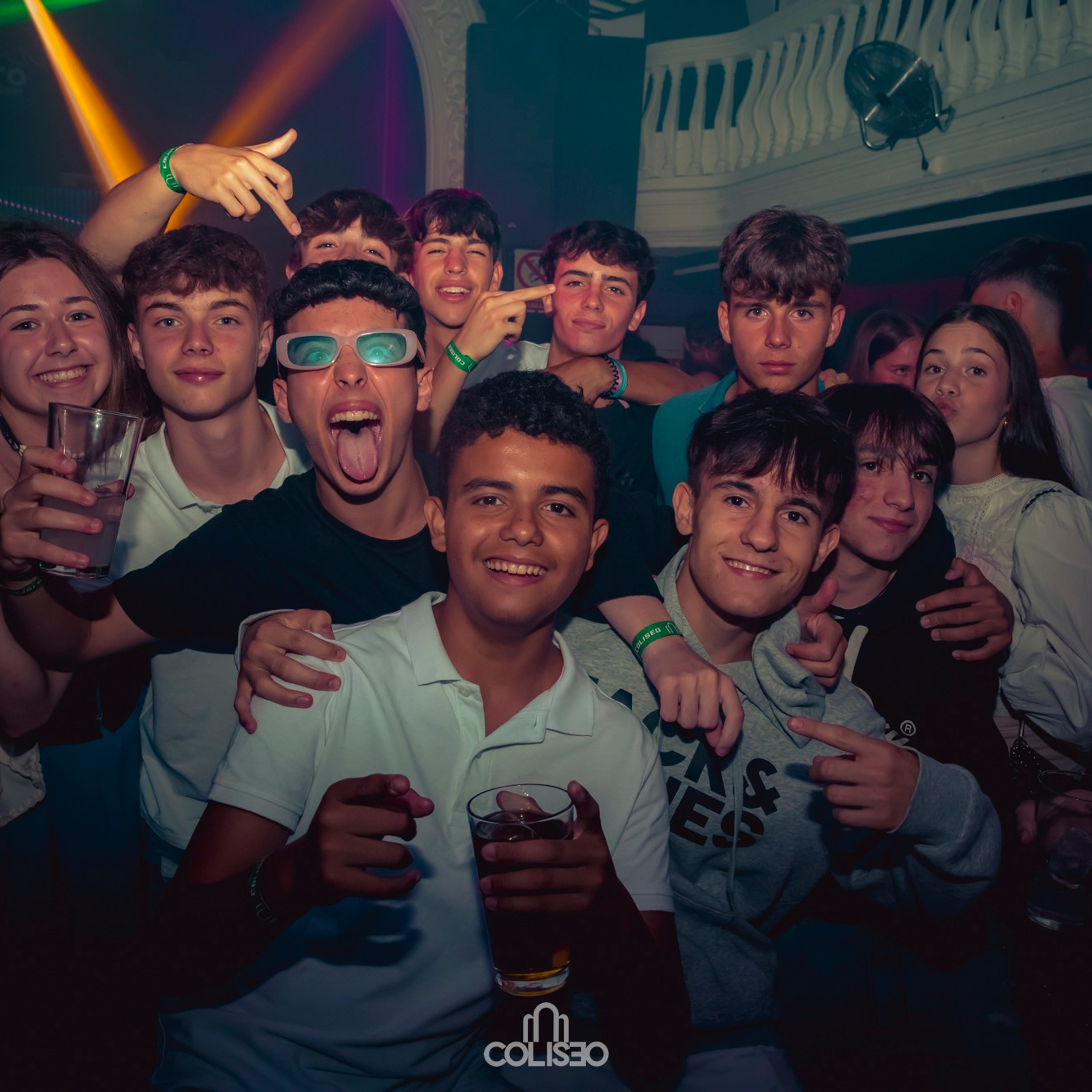 Discoteca Coliseo - Pontedeume. RabelByCris Fotógrafa en Coruña de Eventos, sesiones, mascotas