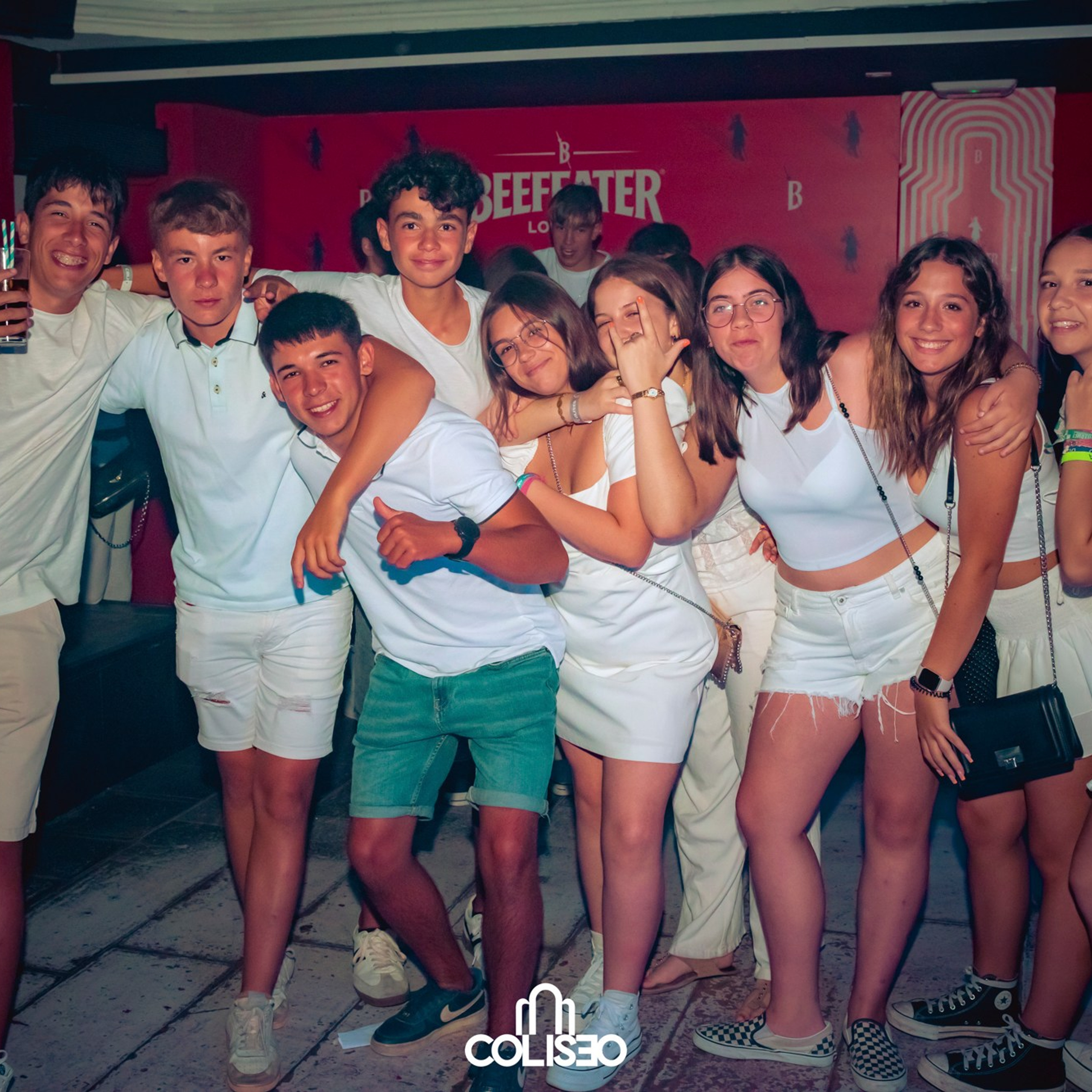 Discoteca Coliseo - Pontedeume. RabelByCris Fotógrafa en Coruña de Eventos, sesiones, mascotas