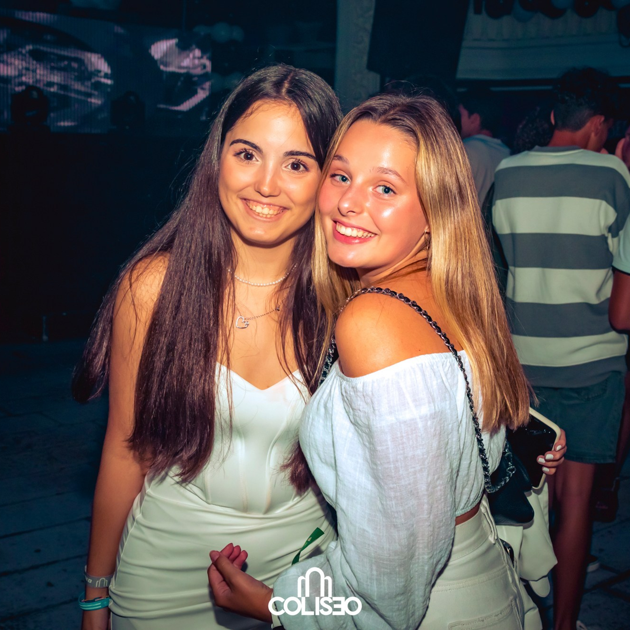 Discoteca Coliseo - Pontedeume. RabelByCris Fotógrafa en Coruña de Eventos, sesiones, mascotas