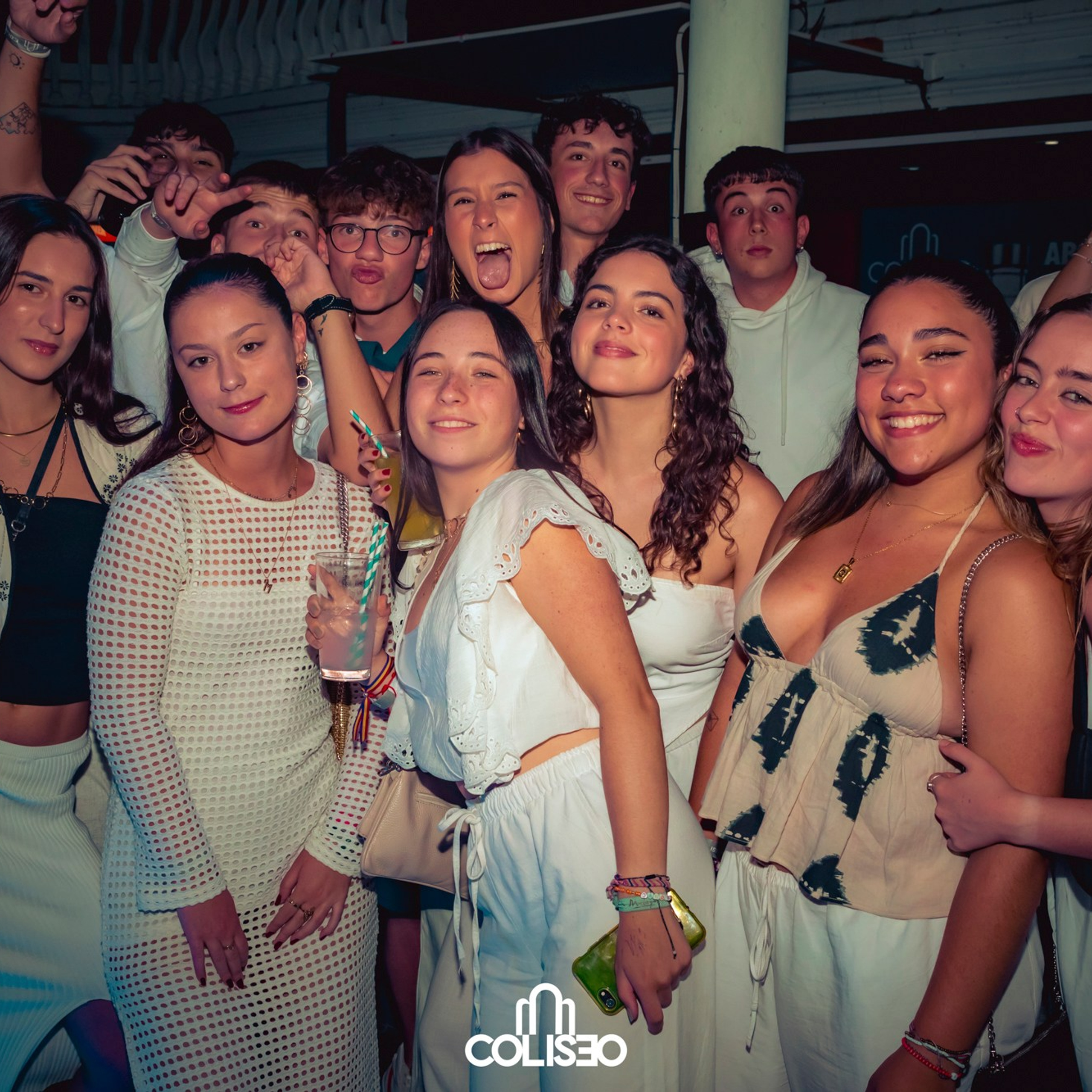 Discoteca Coliseo - Pontedeume. RabelByCris Fotógrafa en Coruña de Eventos, sesiones, mascotas