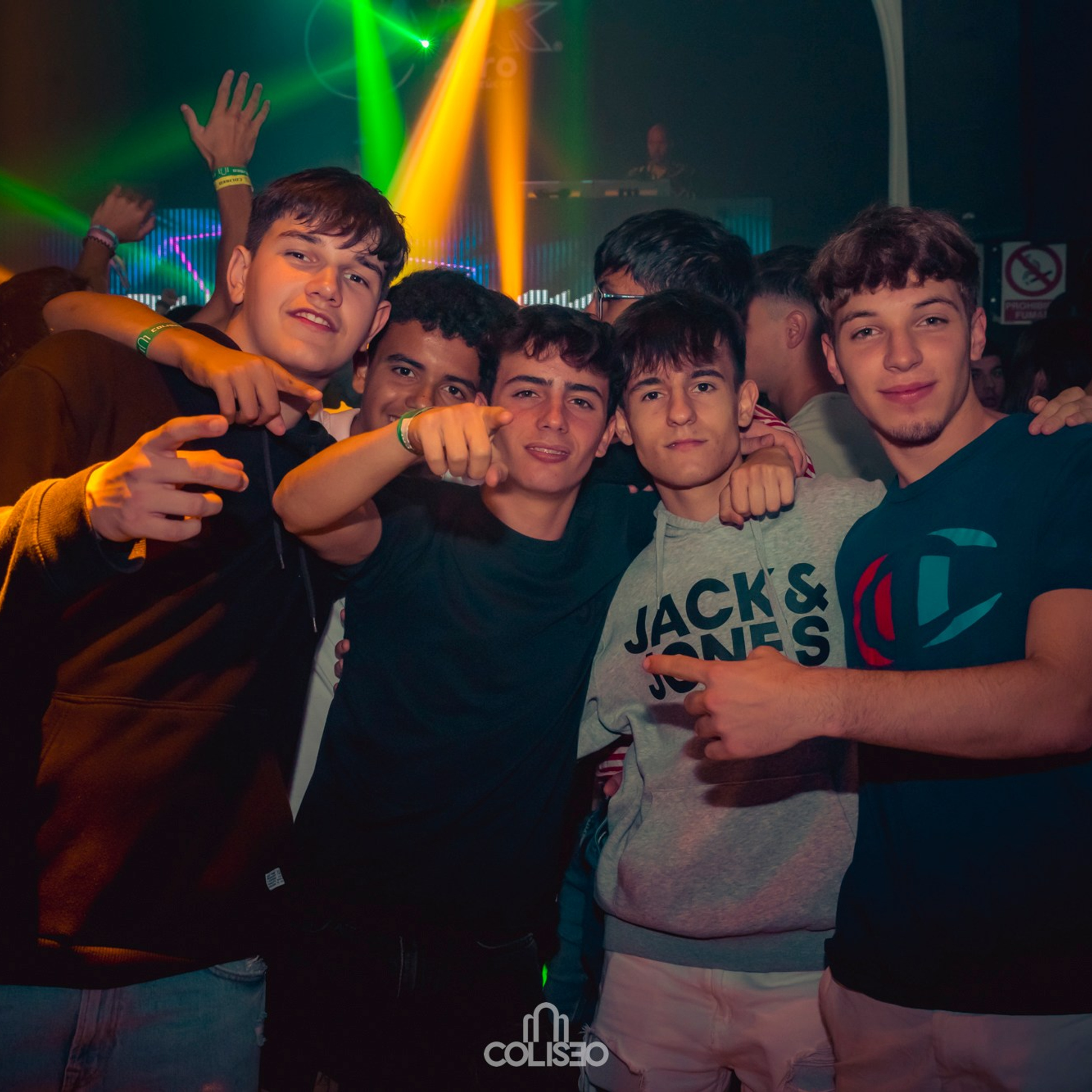 Discoteca Coliseo - Pontedeume. RabelByCris Fotógrafa en Coruña de Eventos, sesiones, mascotas