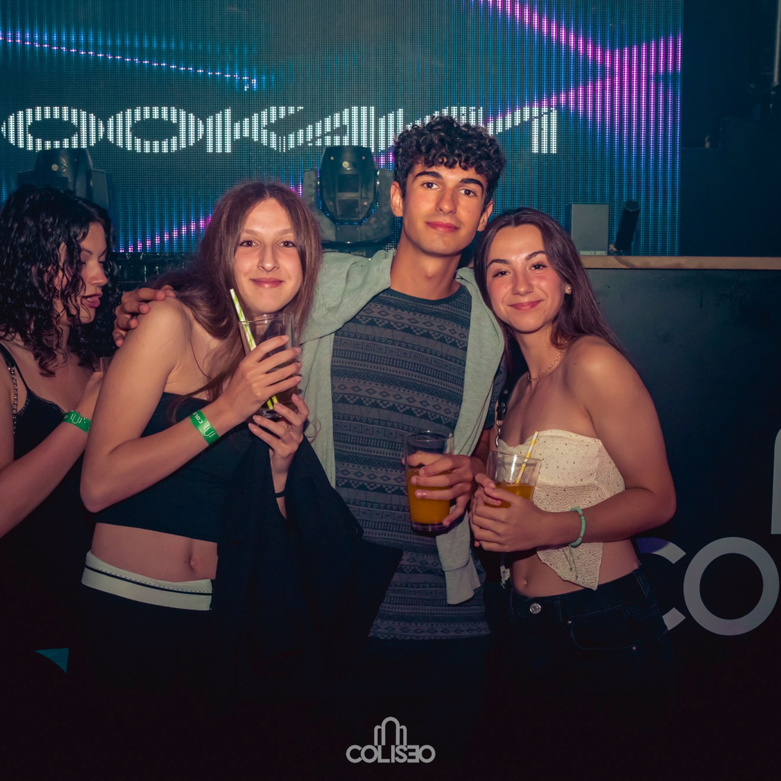 Discoteca Coliseo - Pontedeume. RabelByCris Fotógrafa en Coruña de Eventos, sesiones, mascotas