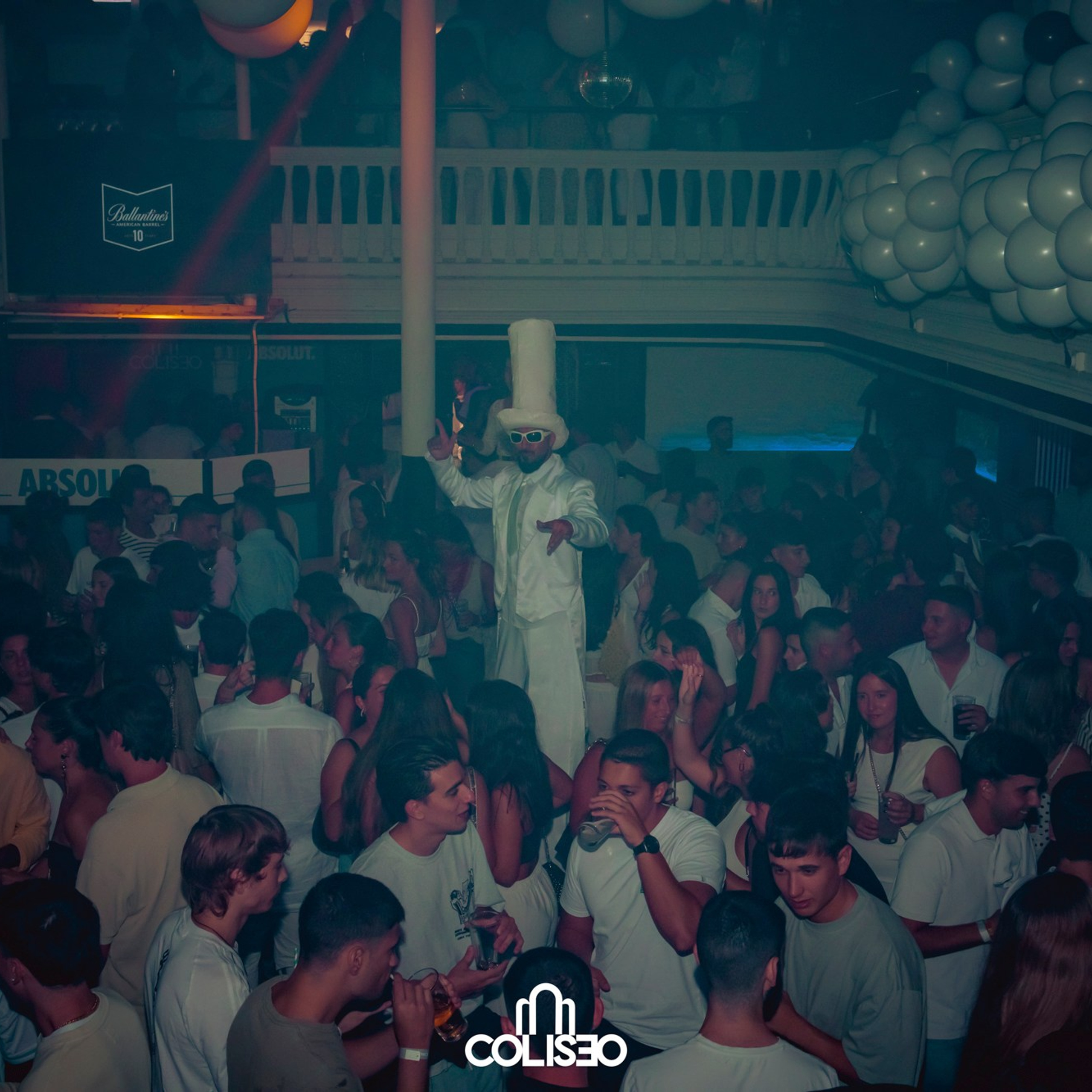 Discoteca Coliseo - Pontedeume. RabelByCris Fotógrafa en Coruña de Eventos, sesiones, mascotas