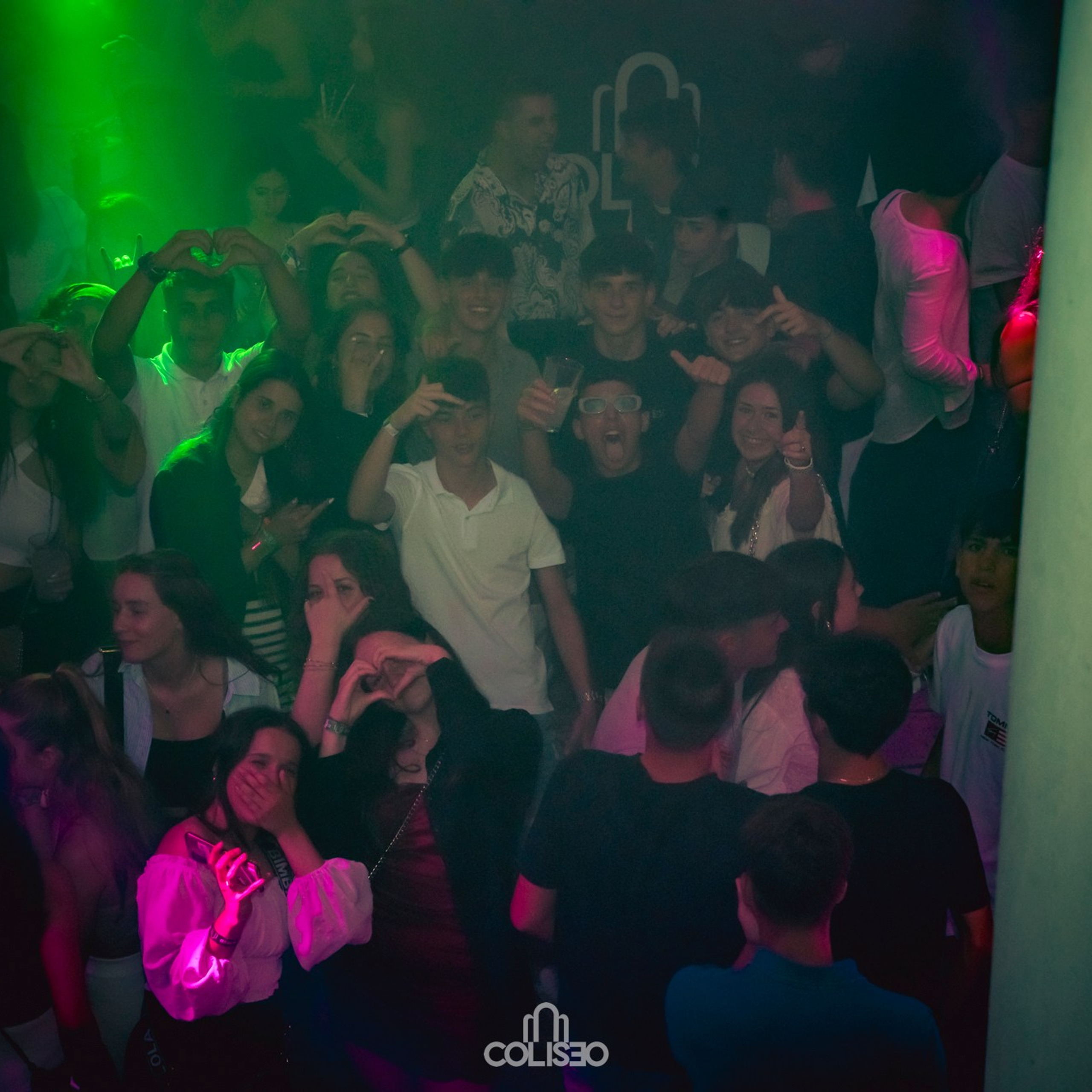 Discoteca Coliseo - Pontedeume. RabelByCris Fotógrafa en Coruña de Eventos, sesiones, mascotas