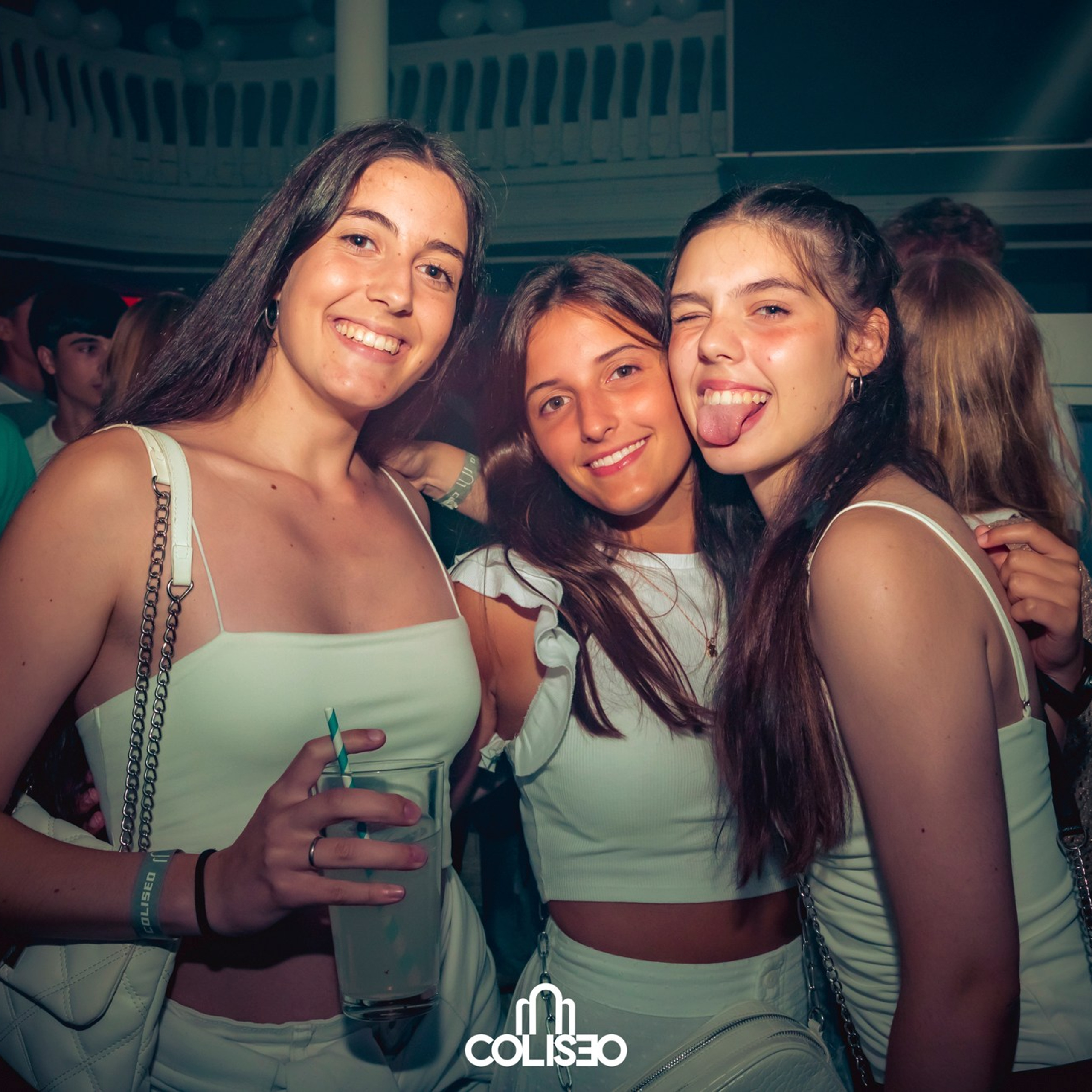 Discoteca Coliseo - Pontedeume. RabelByCris Fotógrafa en Coruña de Eventos, sesiones, mascotas