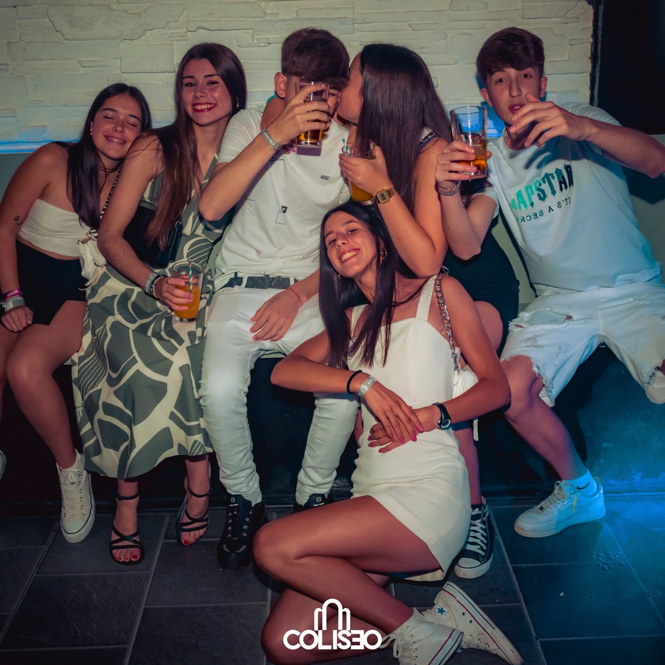 Discoteca Coliseo - Pontedeume. RabelByCris Fotógrafa en Coruña de Eventos, sesiones, mascotas