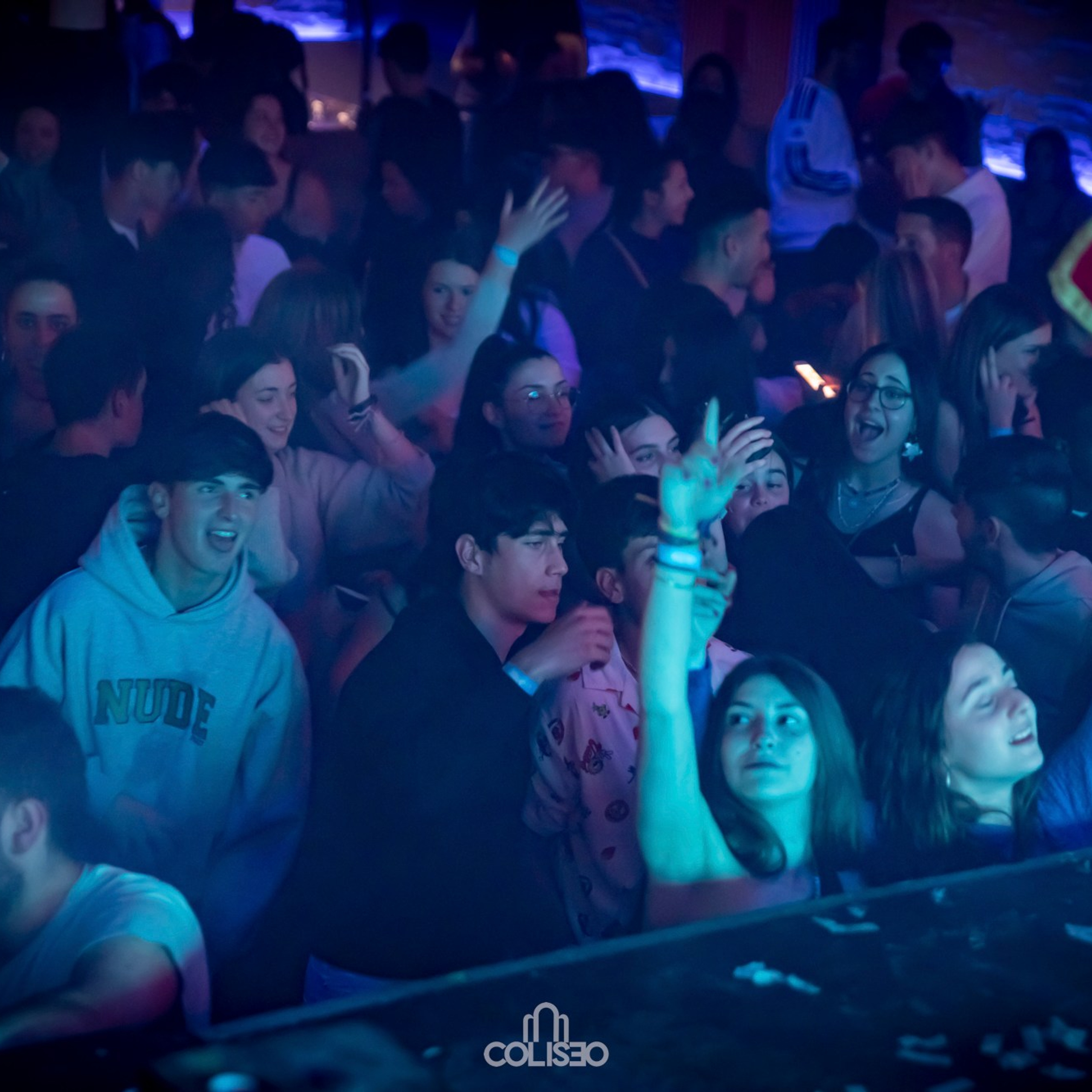 Discoteca Coliseo - Pontedeume. RabelByCris Fotógrafa en Coruña de Eventos, sesiones, mascotas