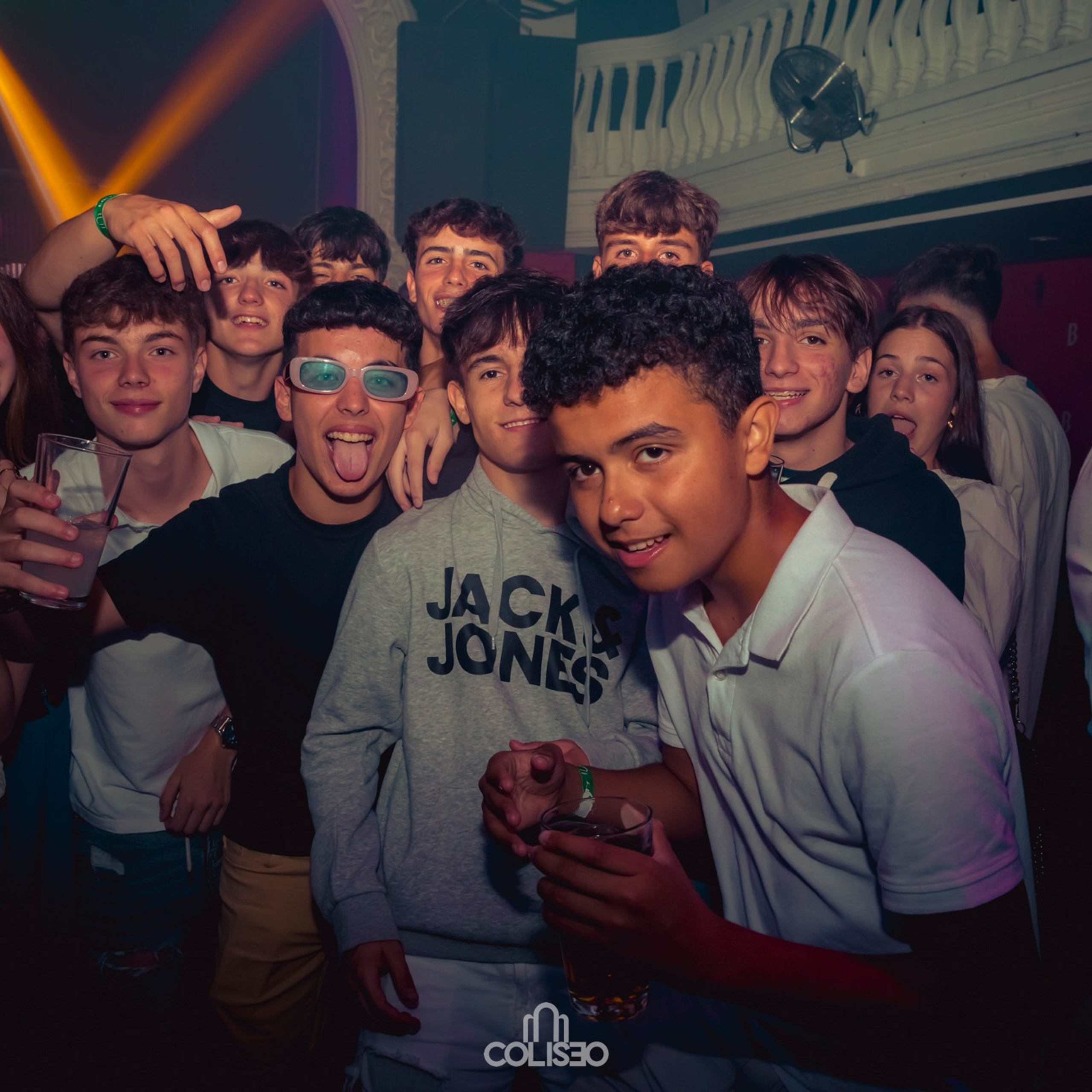 Discoteca Coliseo - Pontedeume. RabelByCris Fotógrafa en Coruña de Eventos, sesiones, mascotas