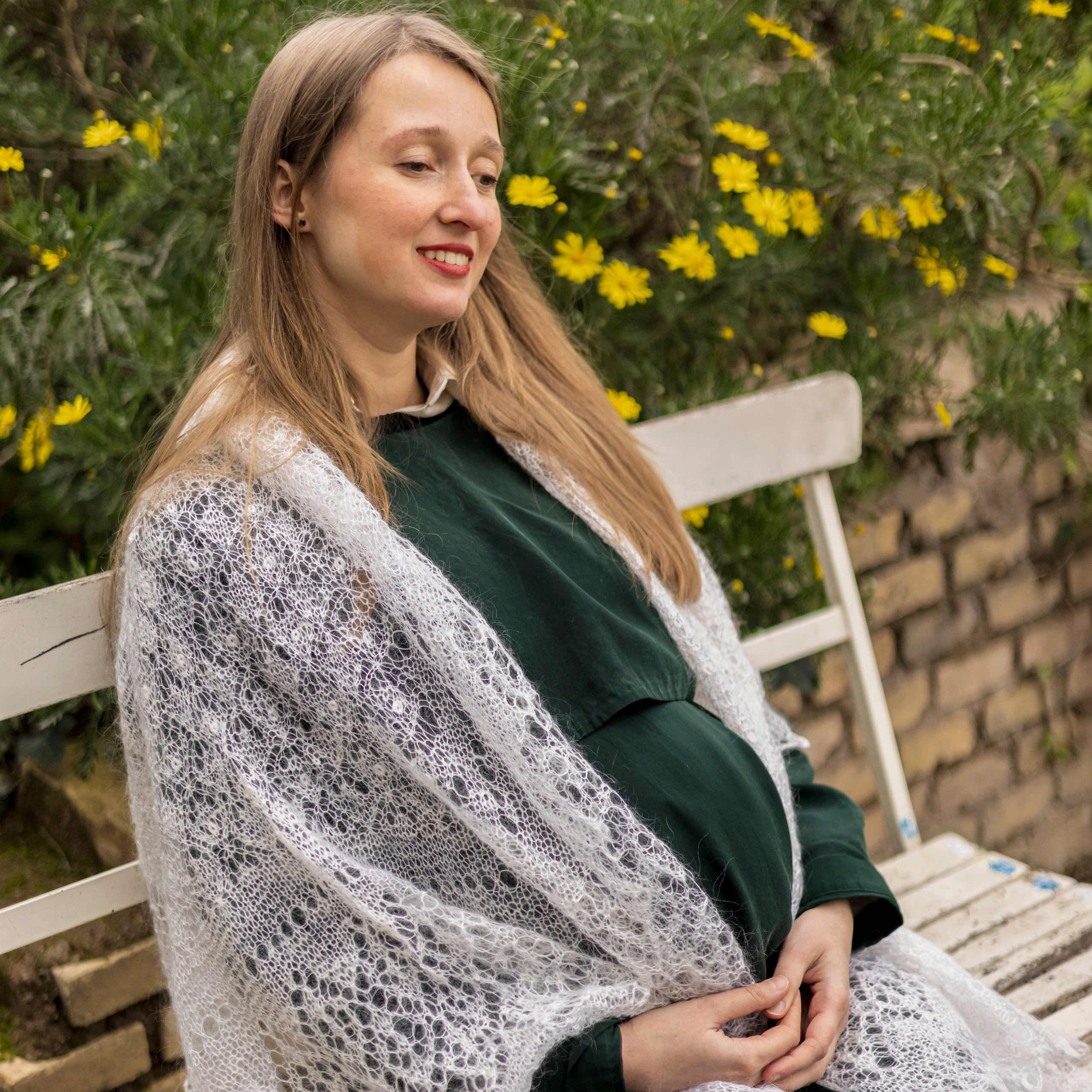 Pregnancy. Hi! My name is Irena, and I’m a professional photographer specializing in family photography, love stories, and individual photoshoots