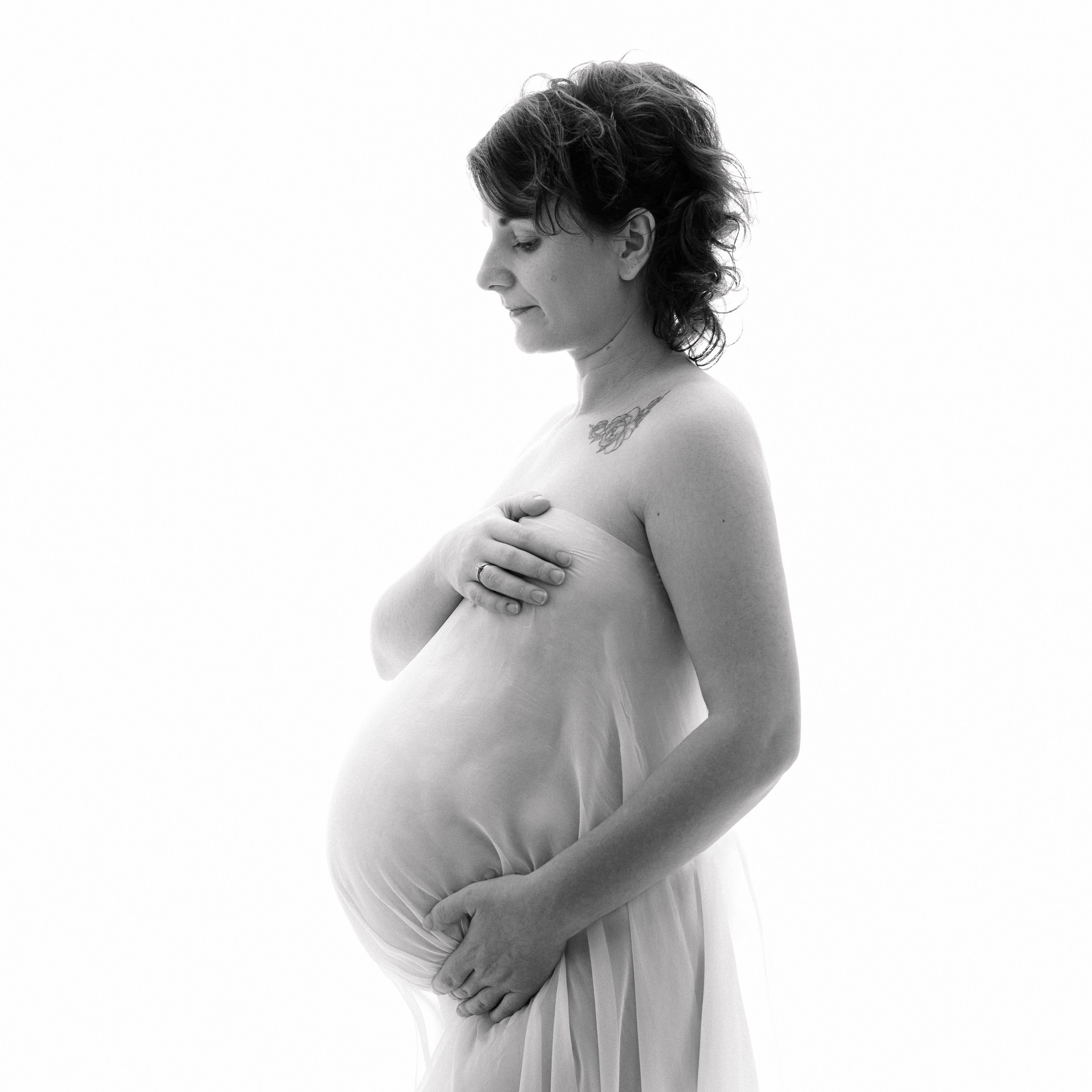 Babybauch Fotoshooting. Newborn und Baby Shooting in Oberösterreich, Linz, Linz Land