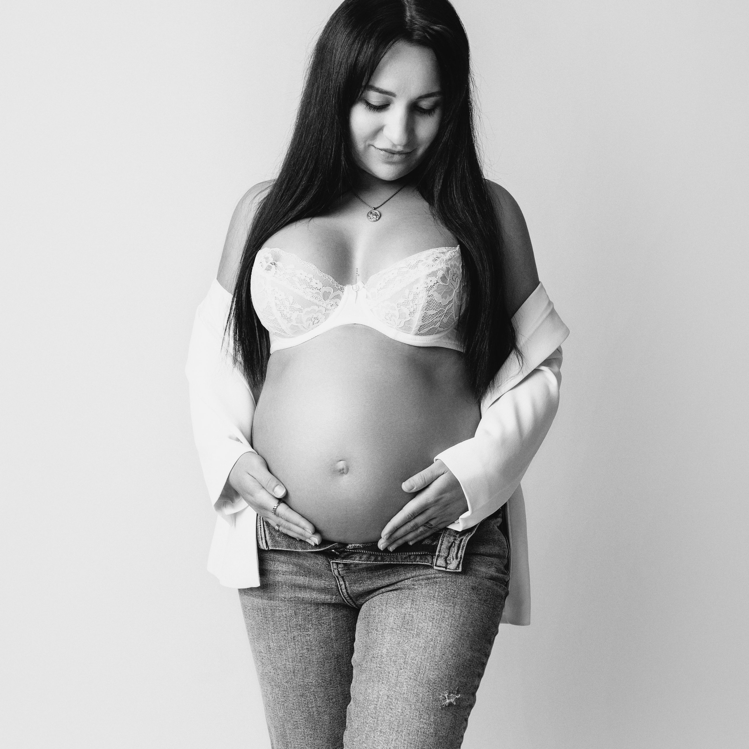 Babybauch Fotoshooting. Newborn und Baby Shooting in Oberösterreich, Linz, Linz Land