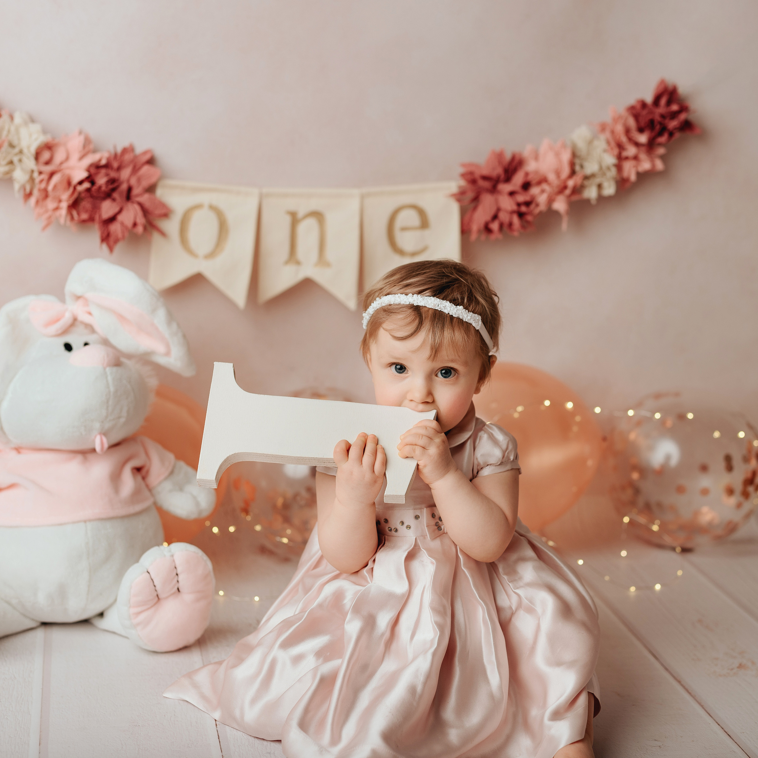 Cake Smash. HOMEPAGE