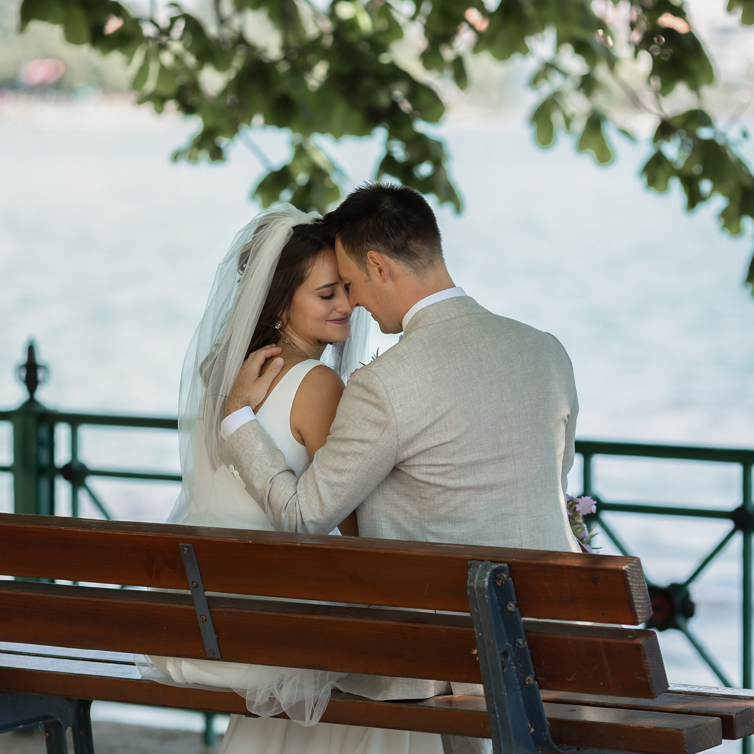 Kundenbewertungen. Adelya Tomin