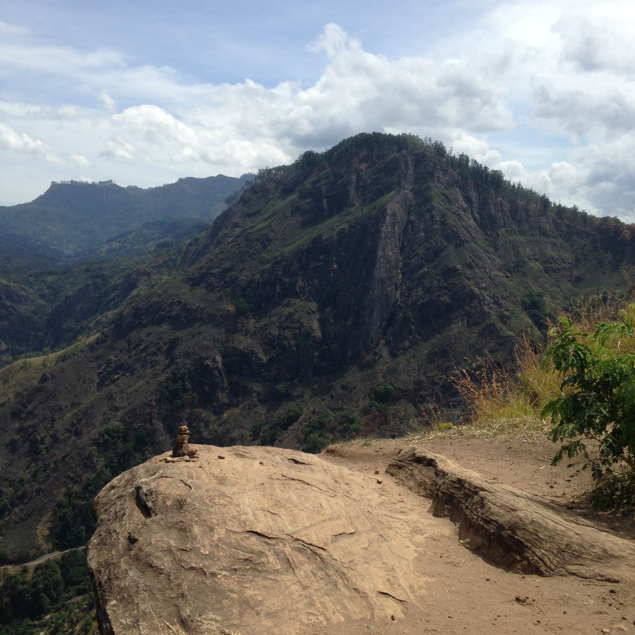 Sri Lanka — Maldives. Milok et Kirok sont des gens positifs et réels. Nous serons ravis de v