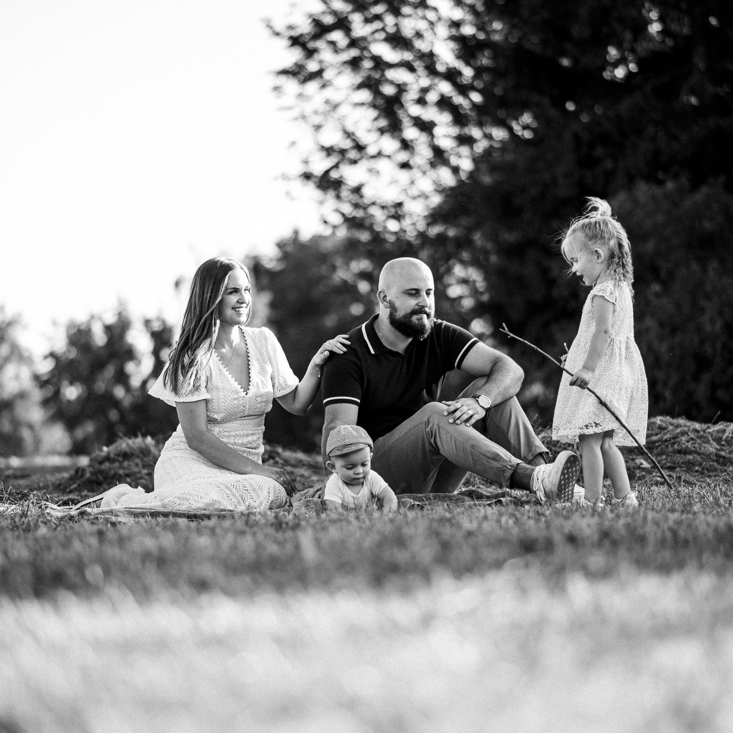 Referenzen. Ich bin Max, Designer, Art & Hochzeitsfotograf aus Germaringen