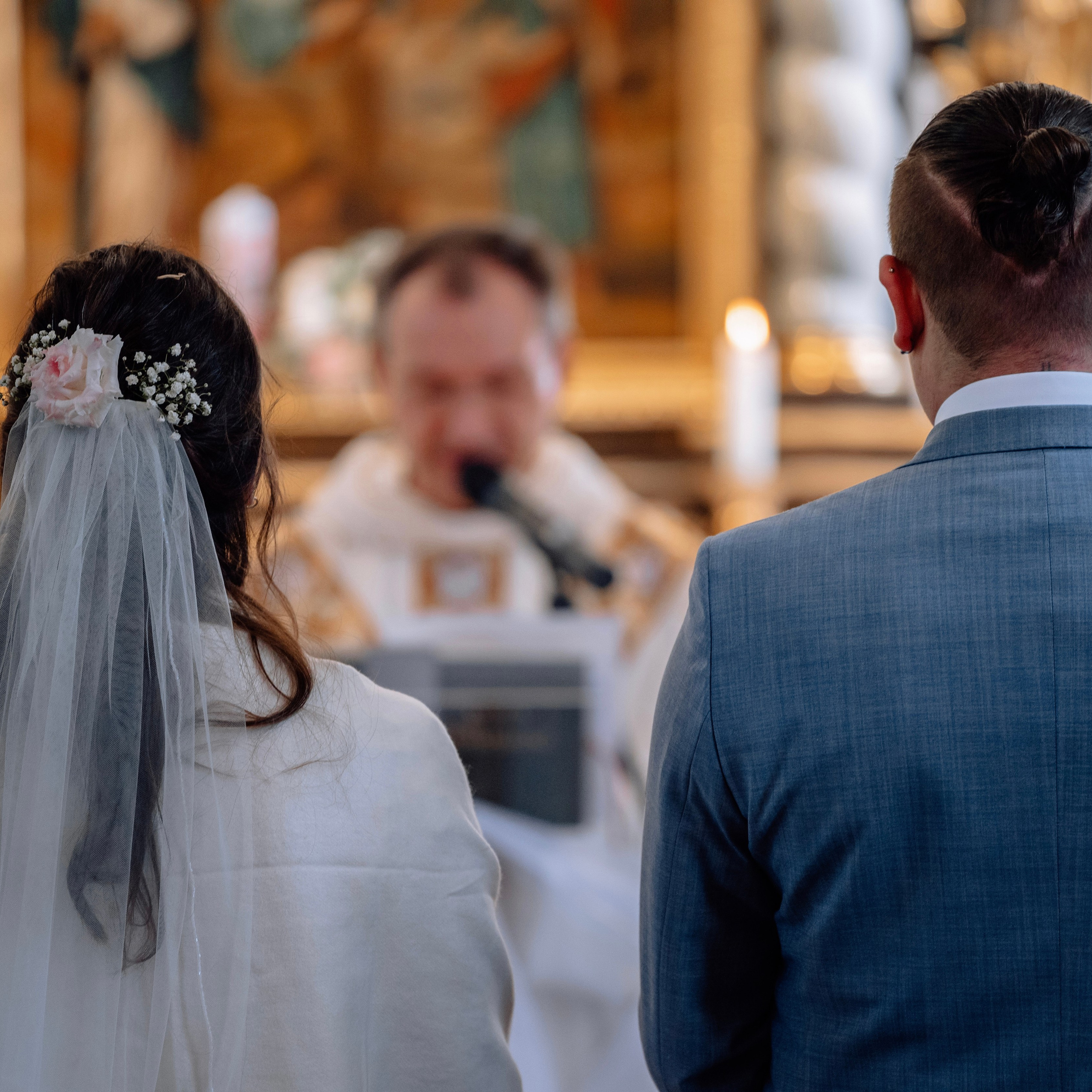 Trauung und Taufe: Heilig-Kreuz-Kirche