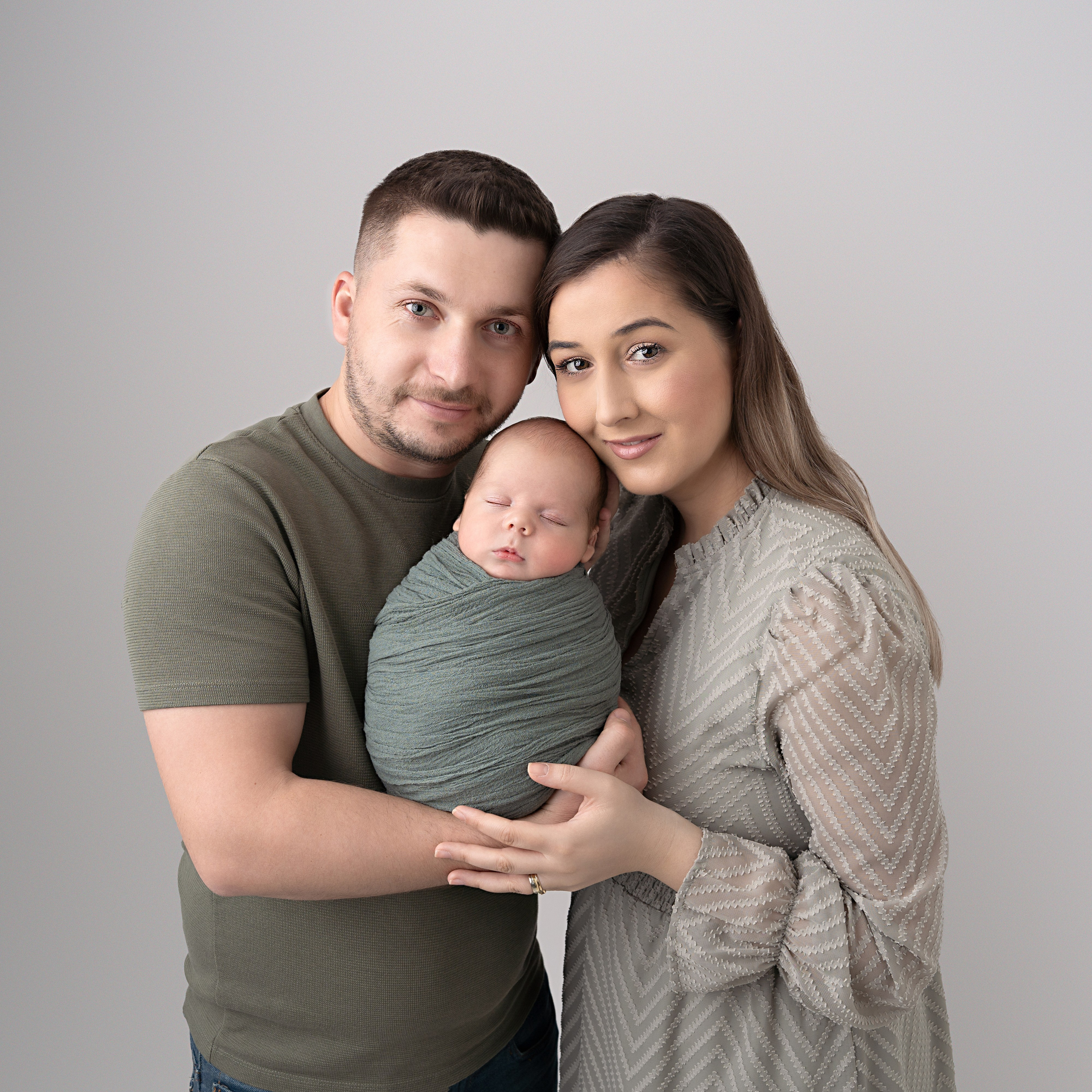 Recenzii. Fotograf maternitate, nou-născuți și familie în Cluj-Napoca | Roxana Rusu