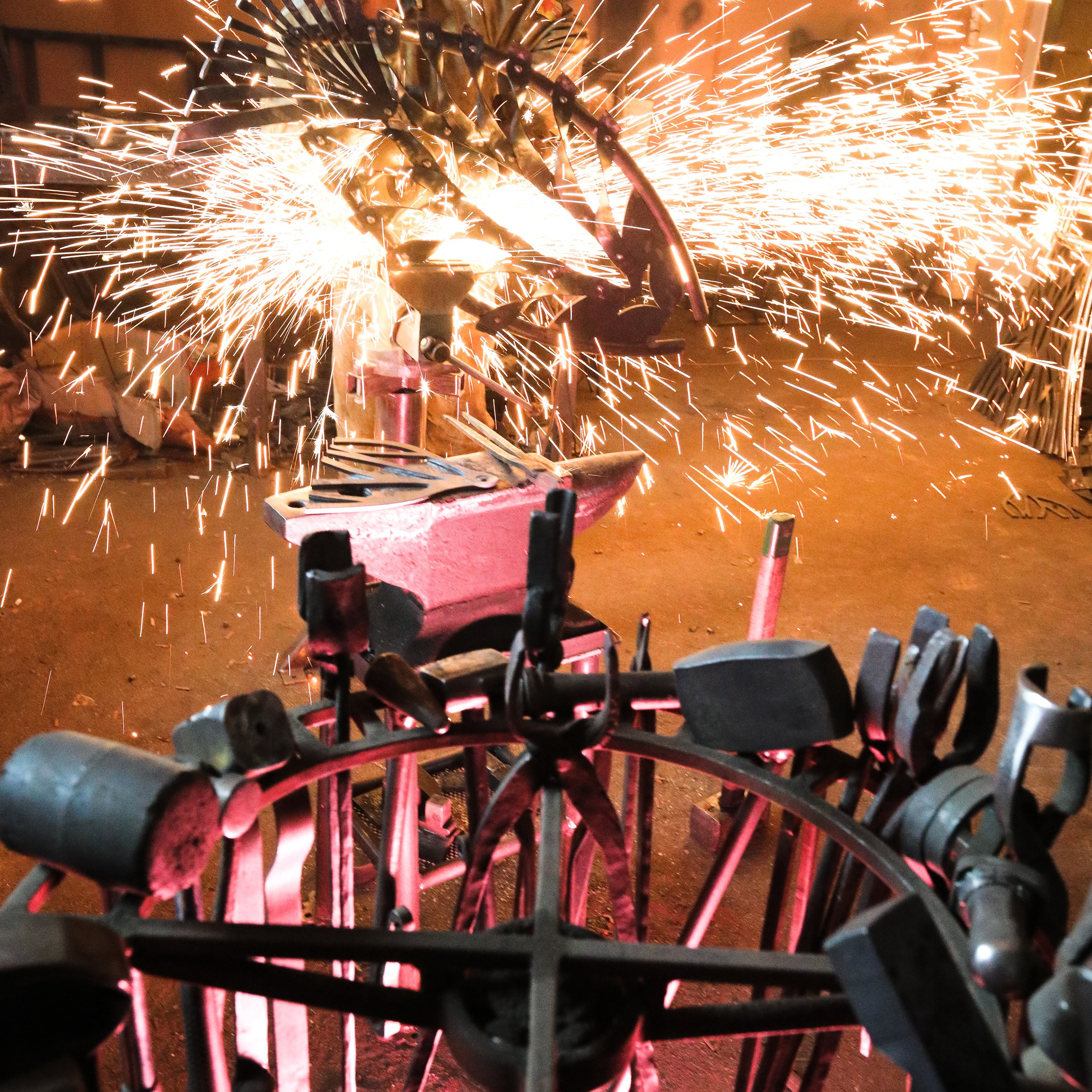 Скульптор кузнец Мария Тарлецкая